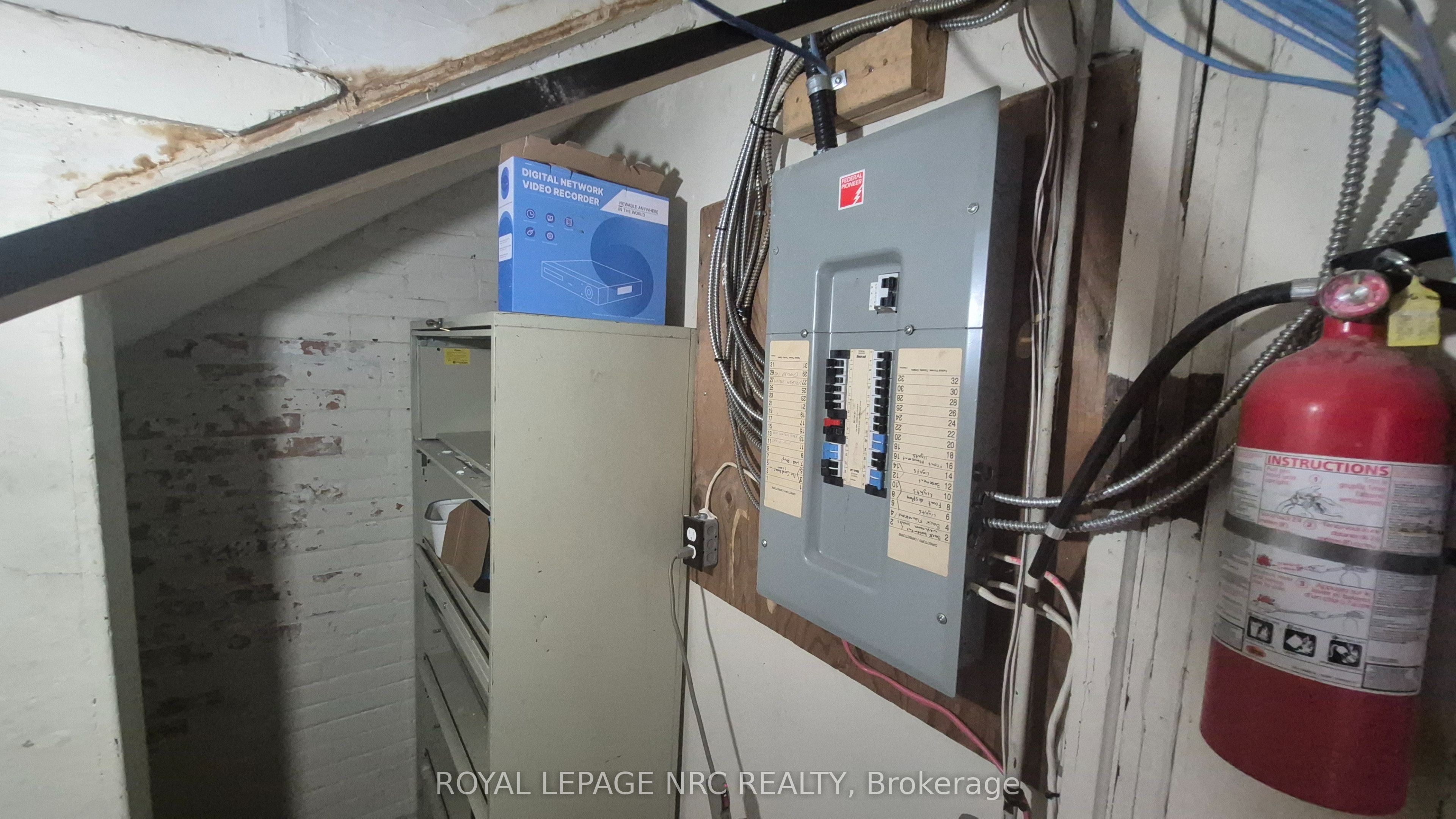 232 East Main Street Property Photo 9
