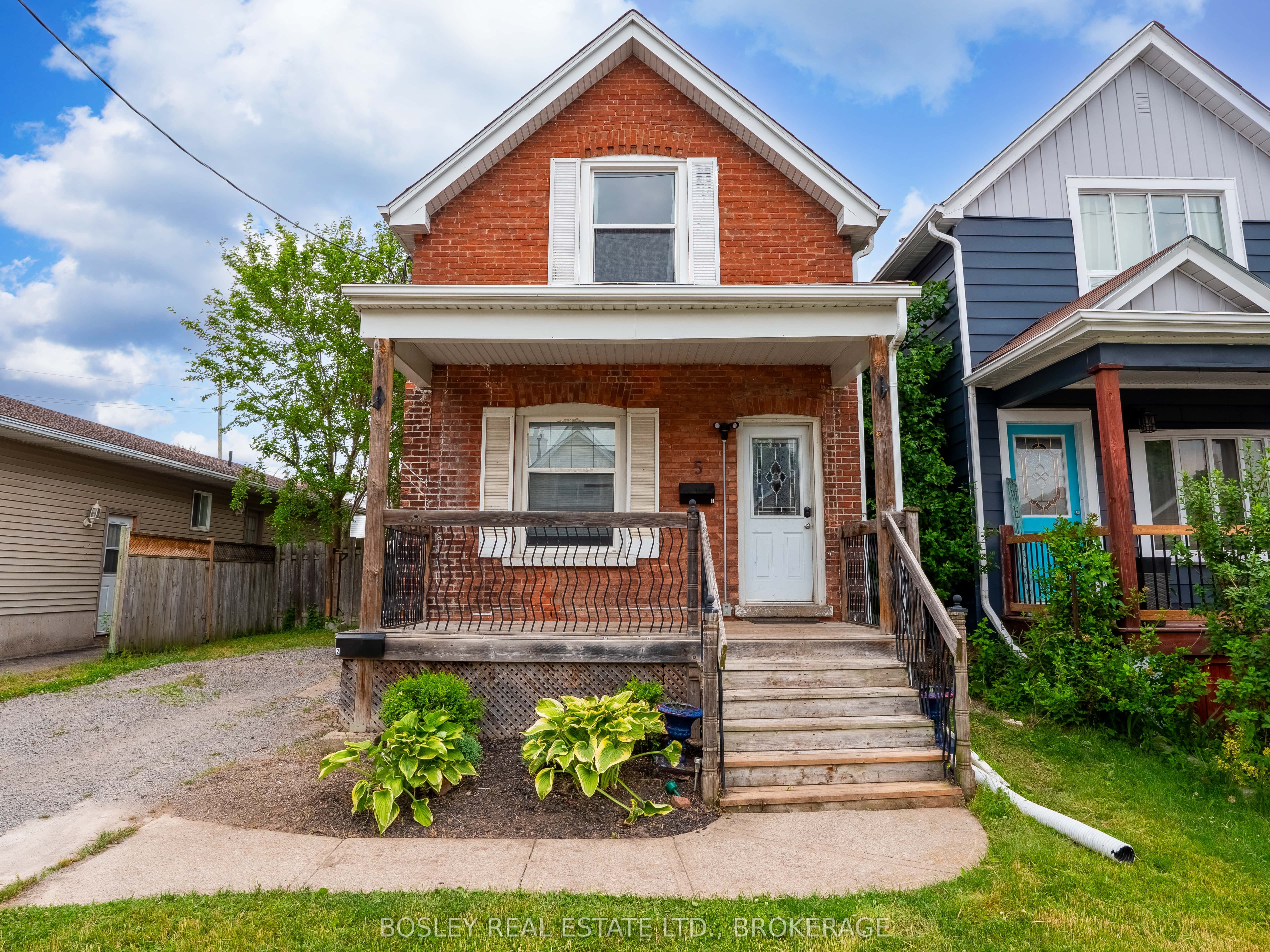 5 Herrick Avenue Property Photo 1