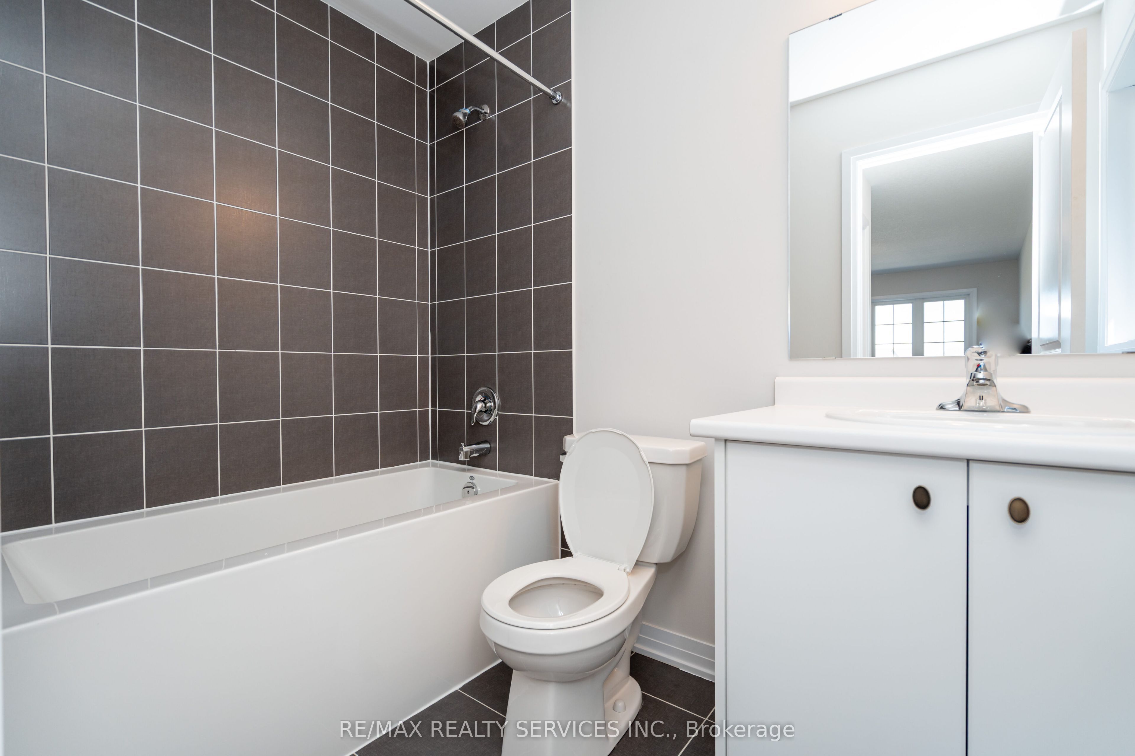 269 Dingman Street Property Photo 32
