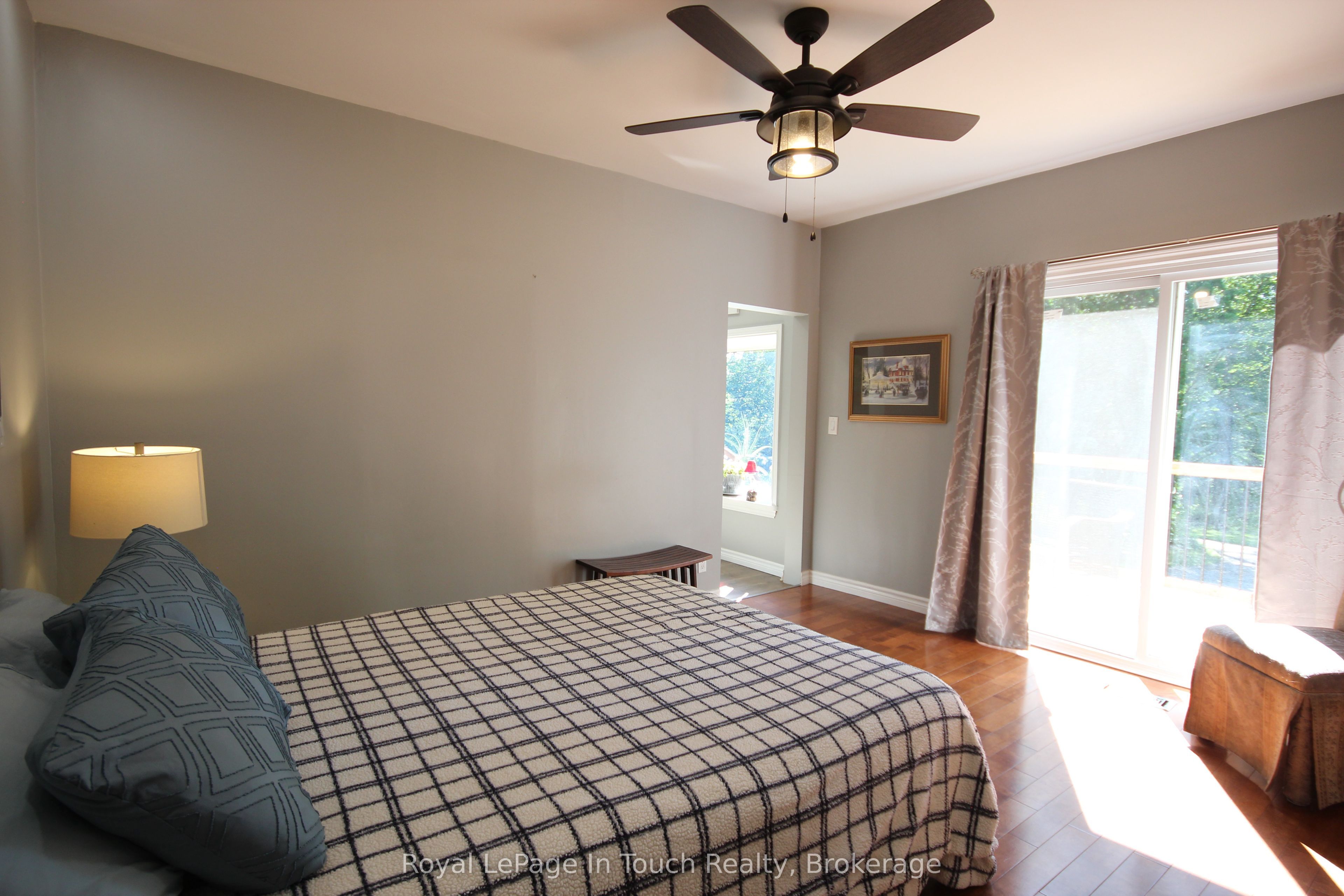 18 Shady Glen Lane Property Photo 12