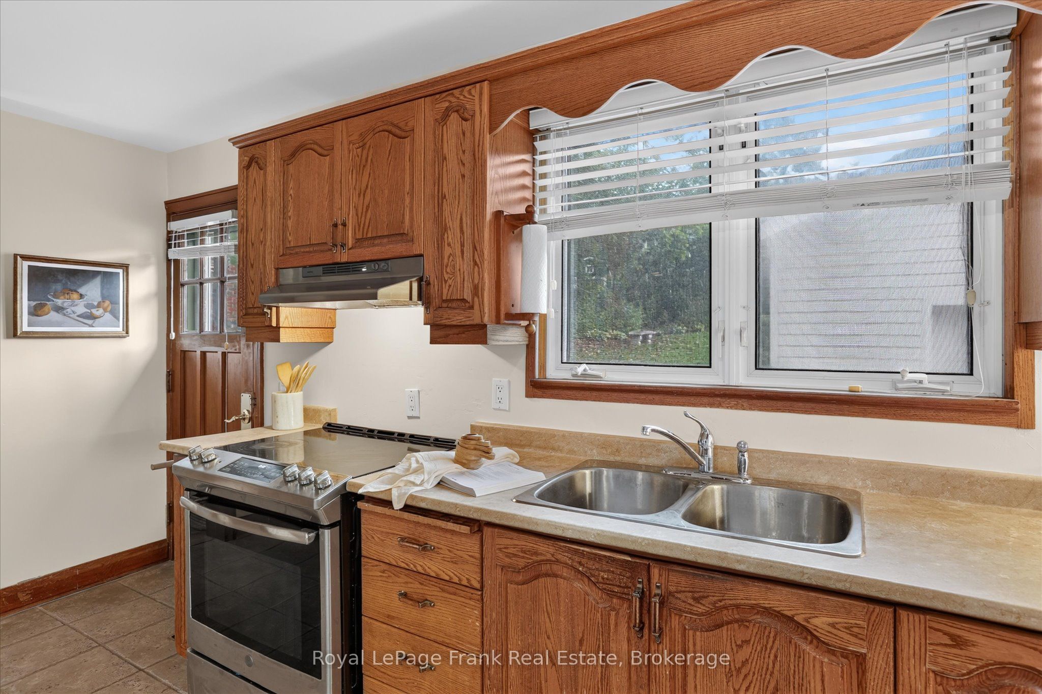 174 Sophia Street Property Photo 12