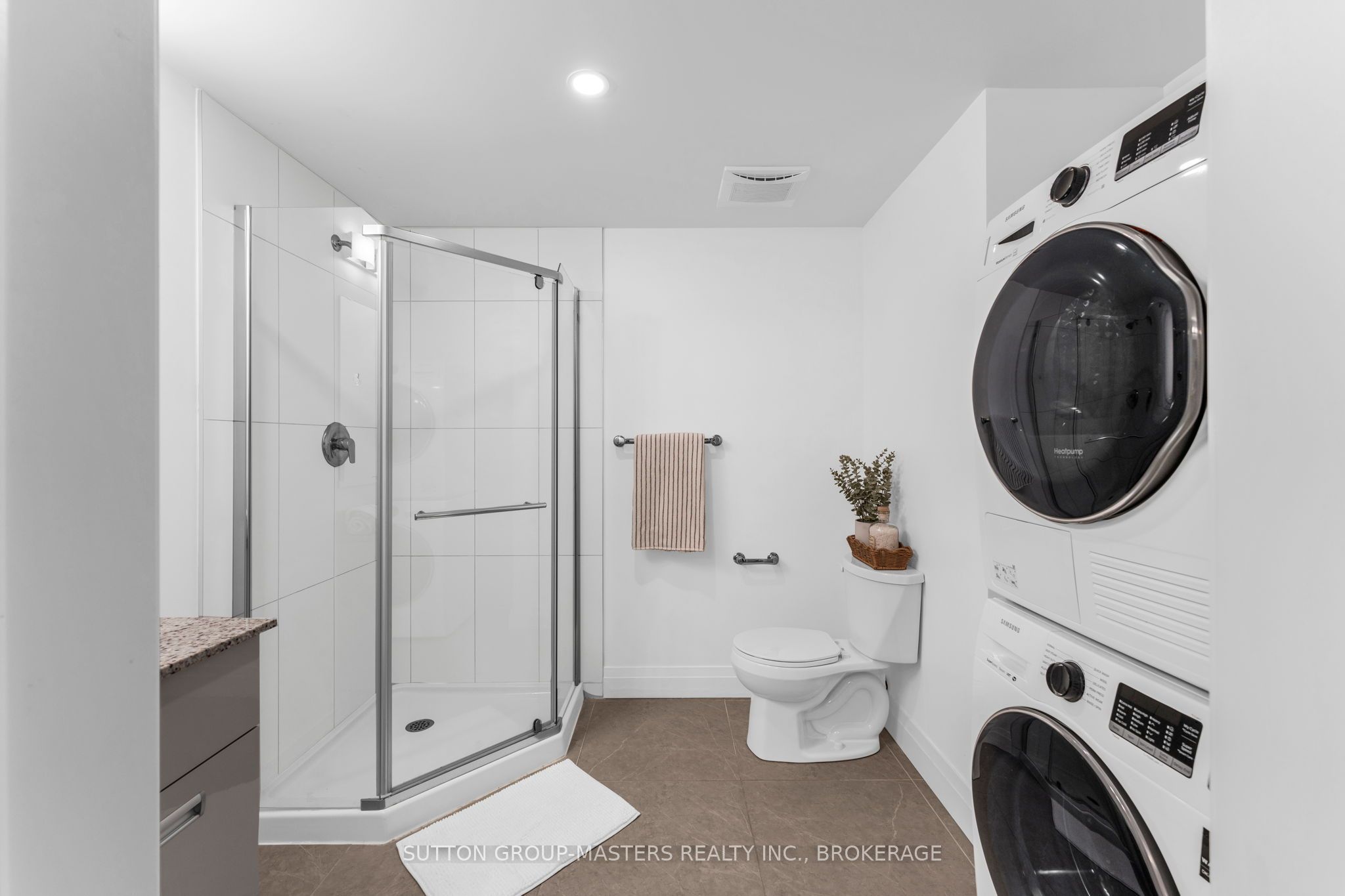 652 Princess Street 211 Property Photo 16