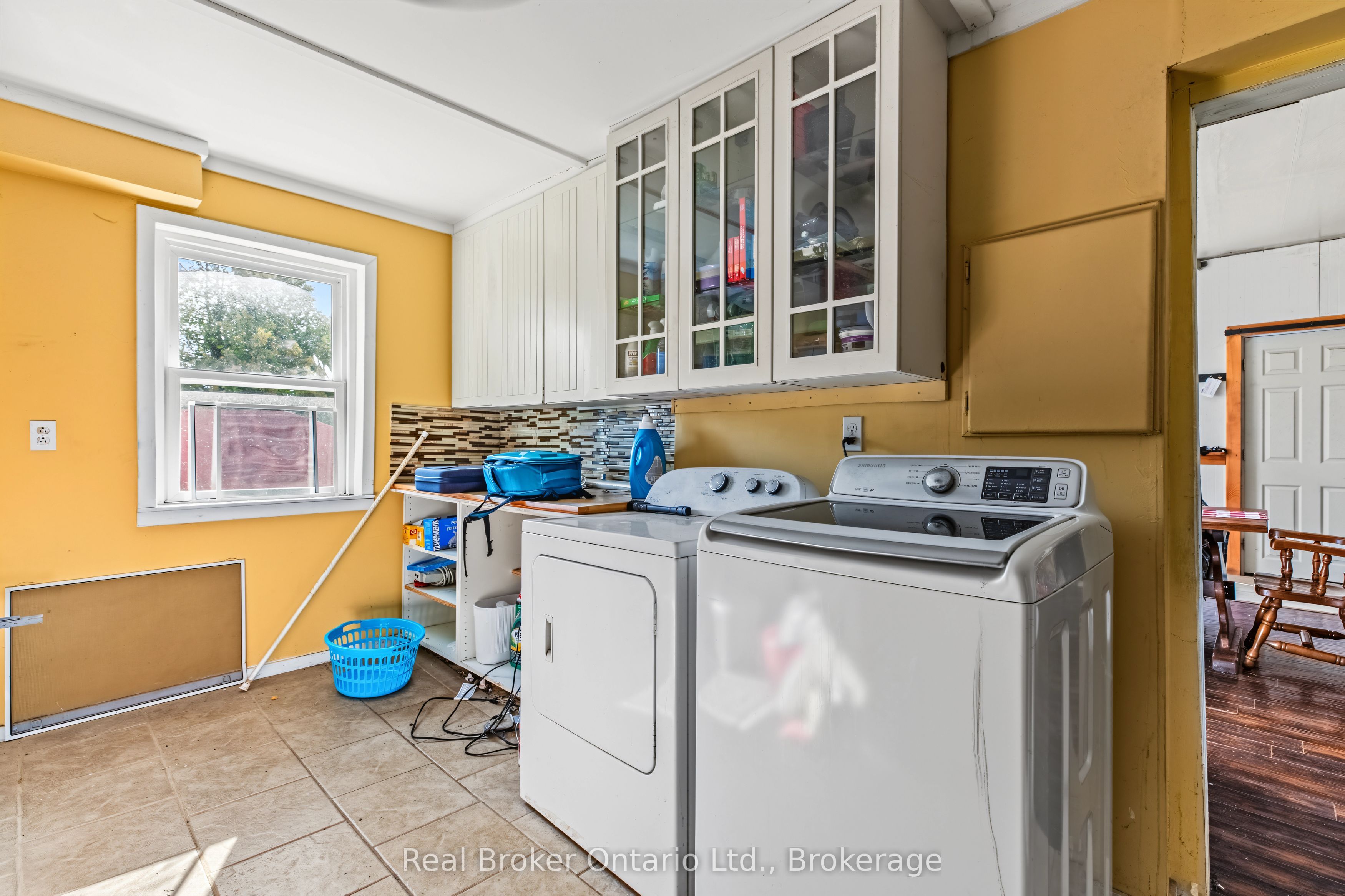 776813 Highway 10 Property Photo 12