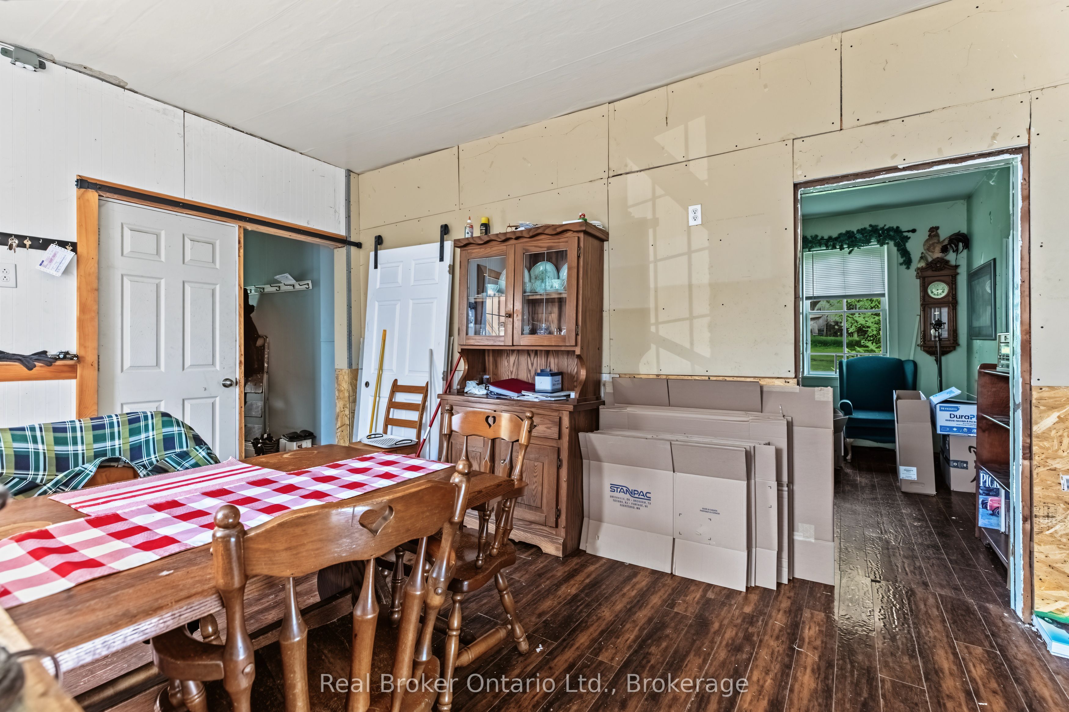 776813 Highway 10 Property Photo 19