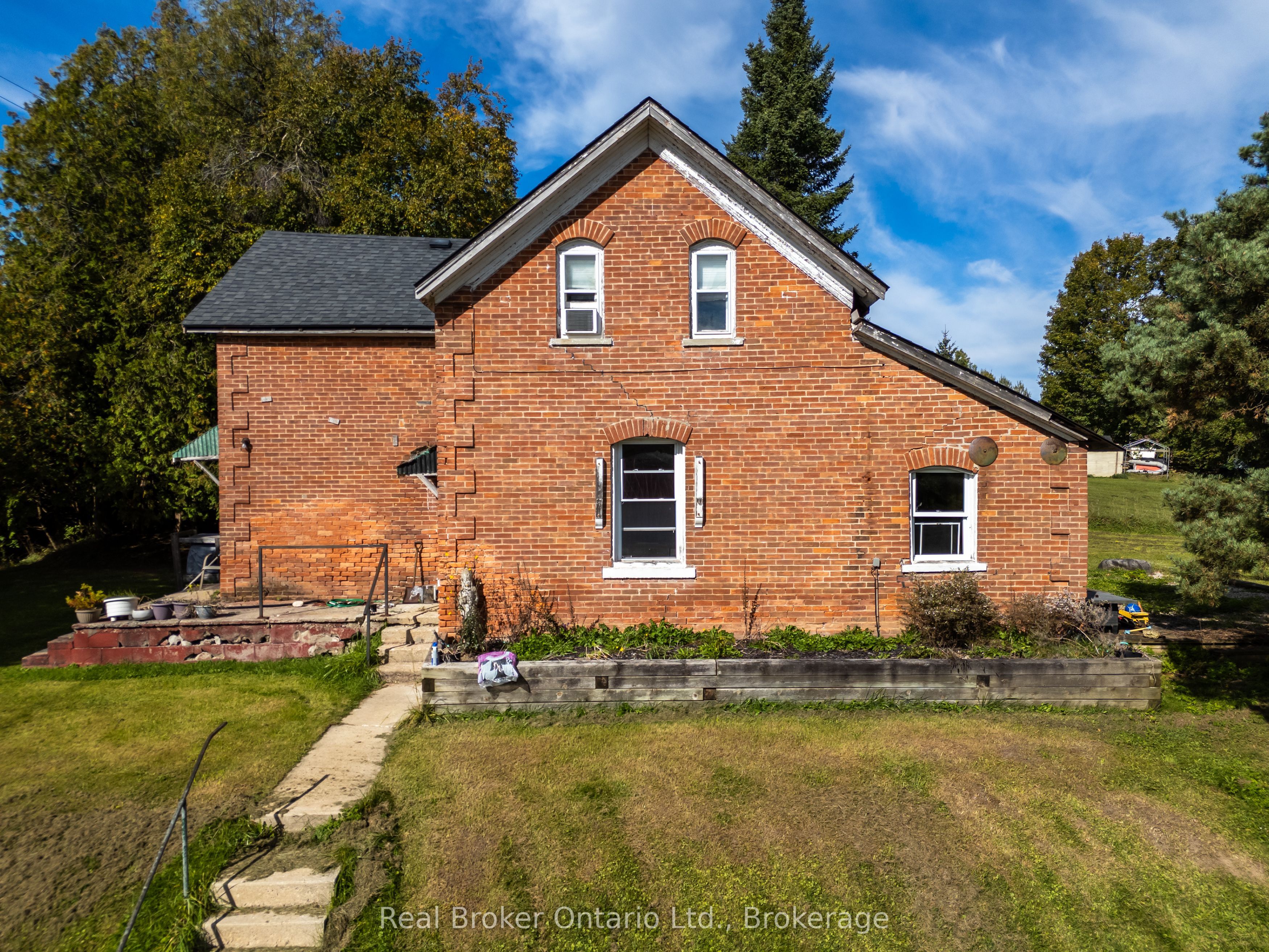 776813 Highway 10 Property Photo 35