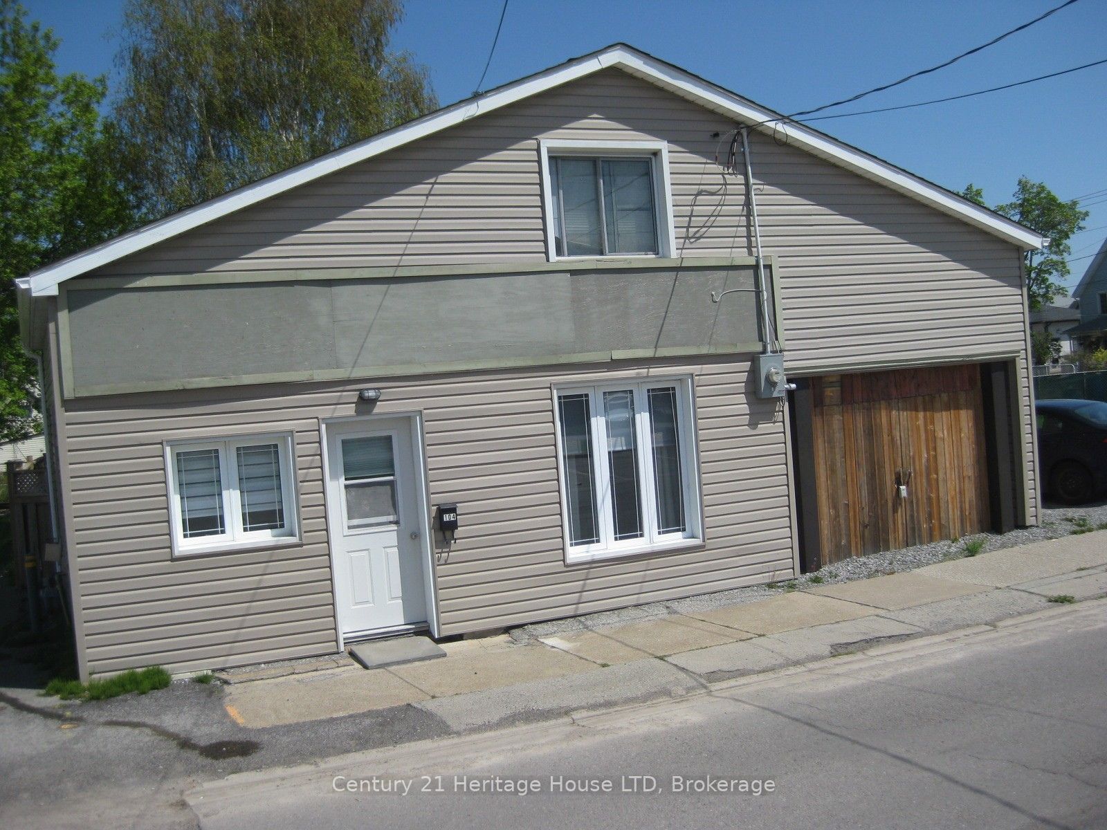 104 Fraser Street Property Photo 1
