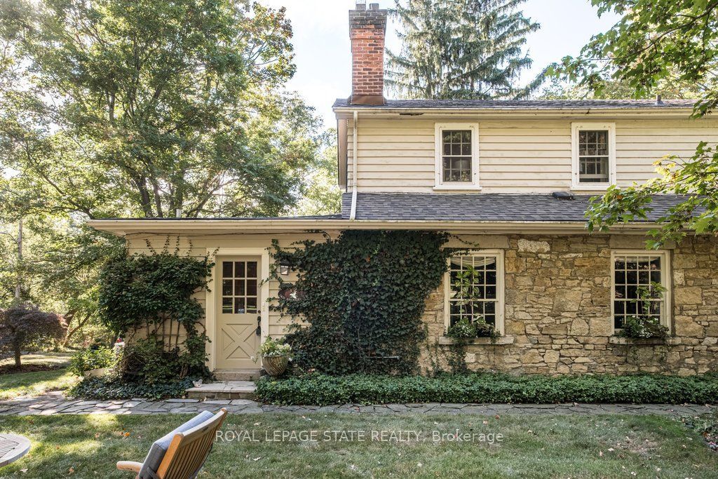 12 Old Ancaster Road Property Photo 3