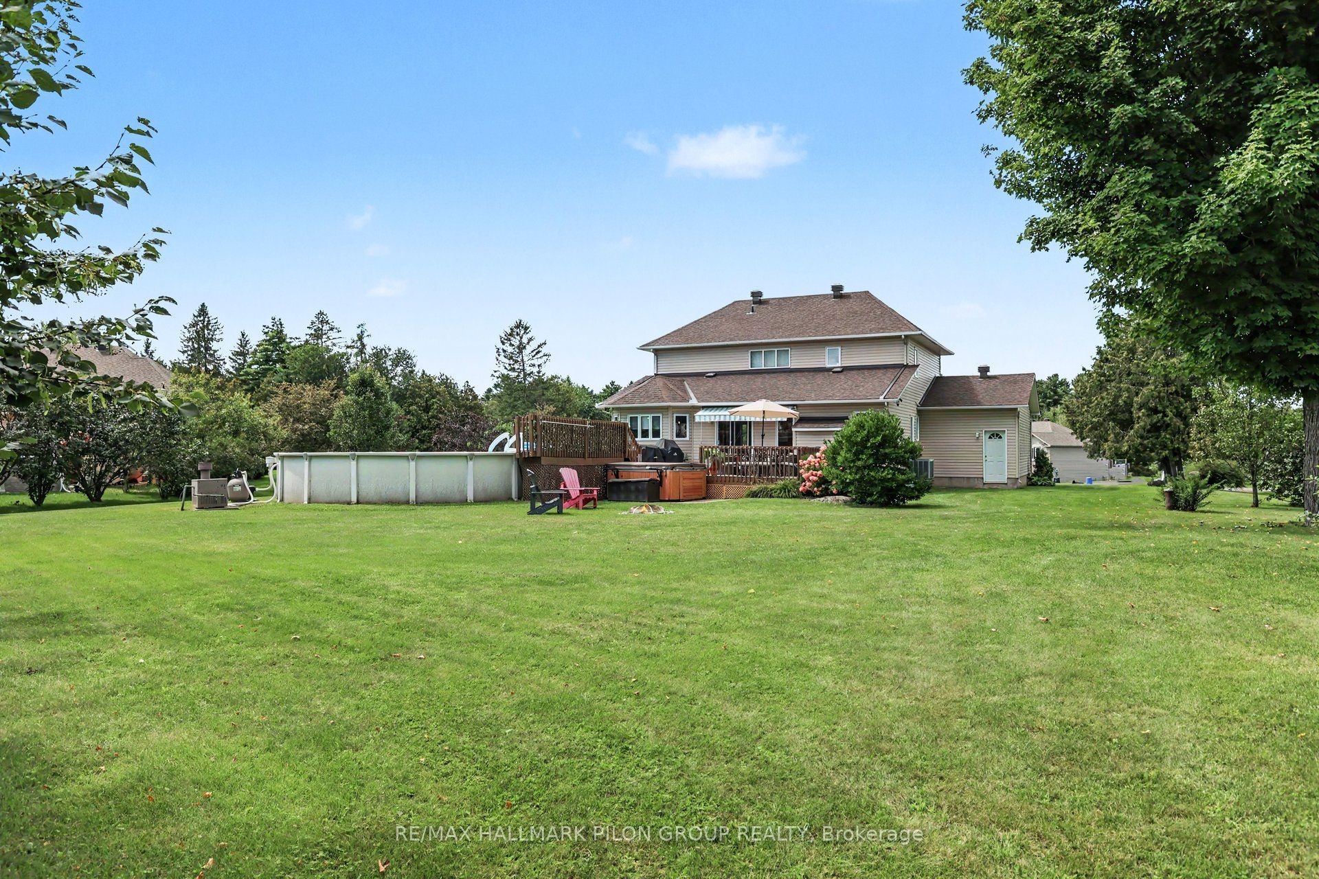 153 Sophie Street Property Photo 27