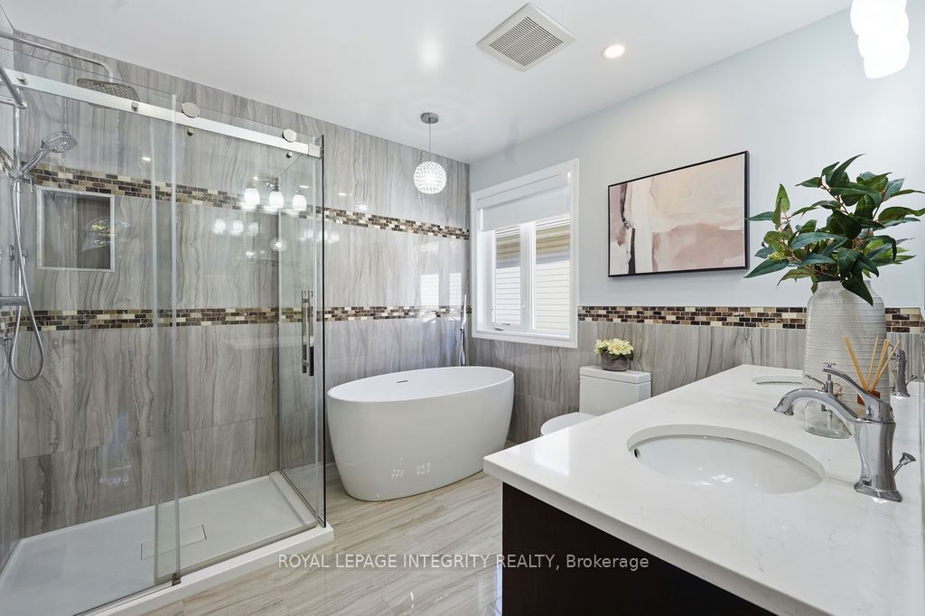 92 Maricona Way Property Photo 37