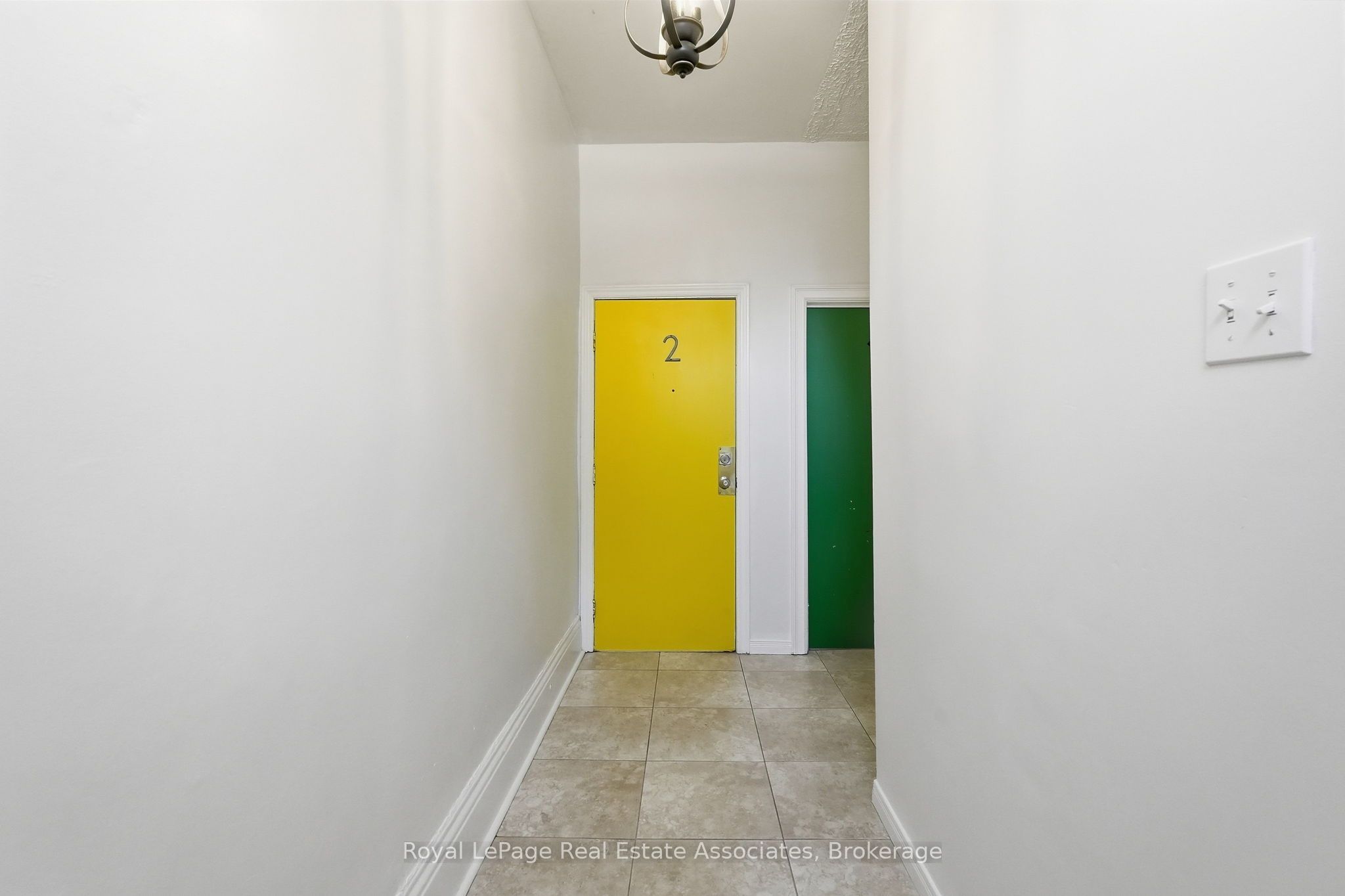 51 Wellington Street N 1 Property Photo 3