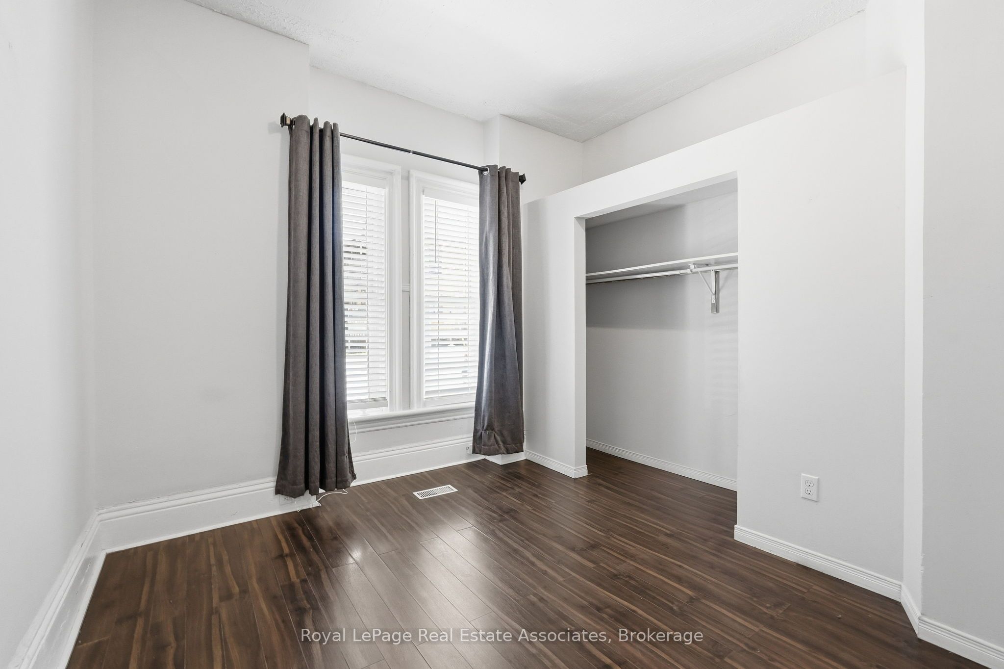 51 Wellington Street N 1 Property Photo 11