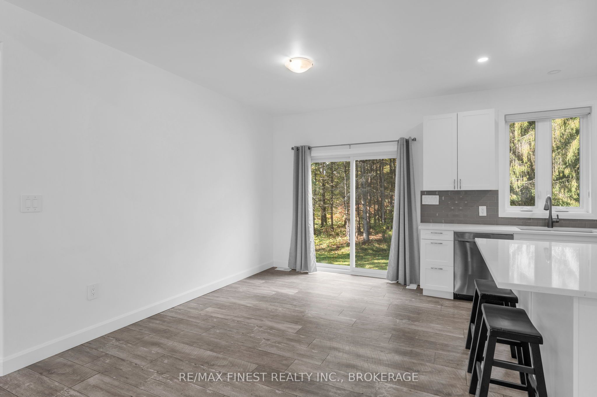 5082 Highway 15 Property Photo 9