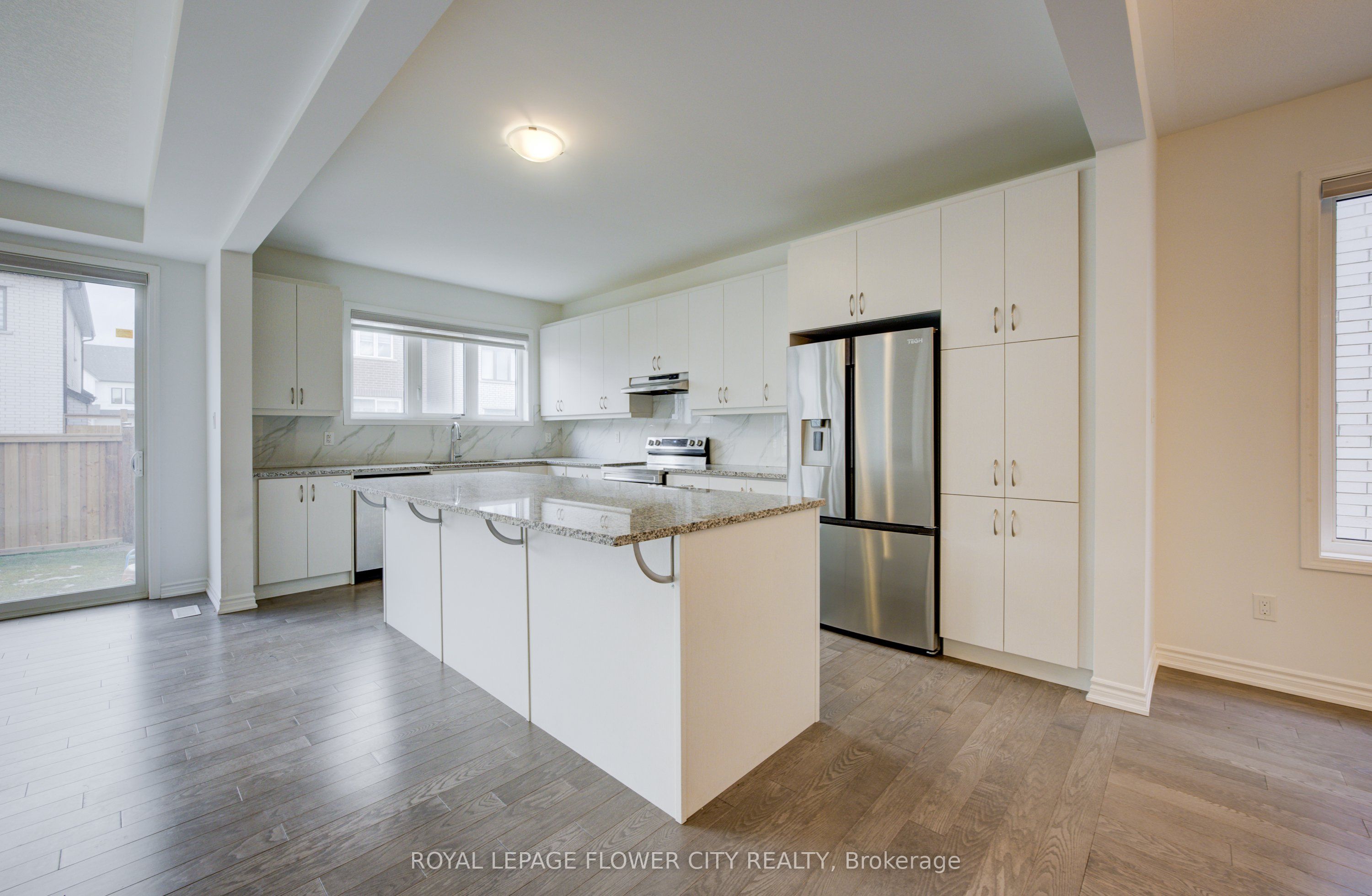 51 William Nador Street Property Photo 11