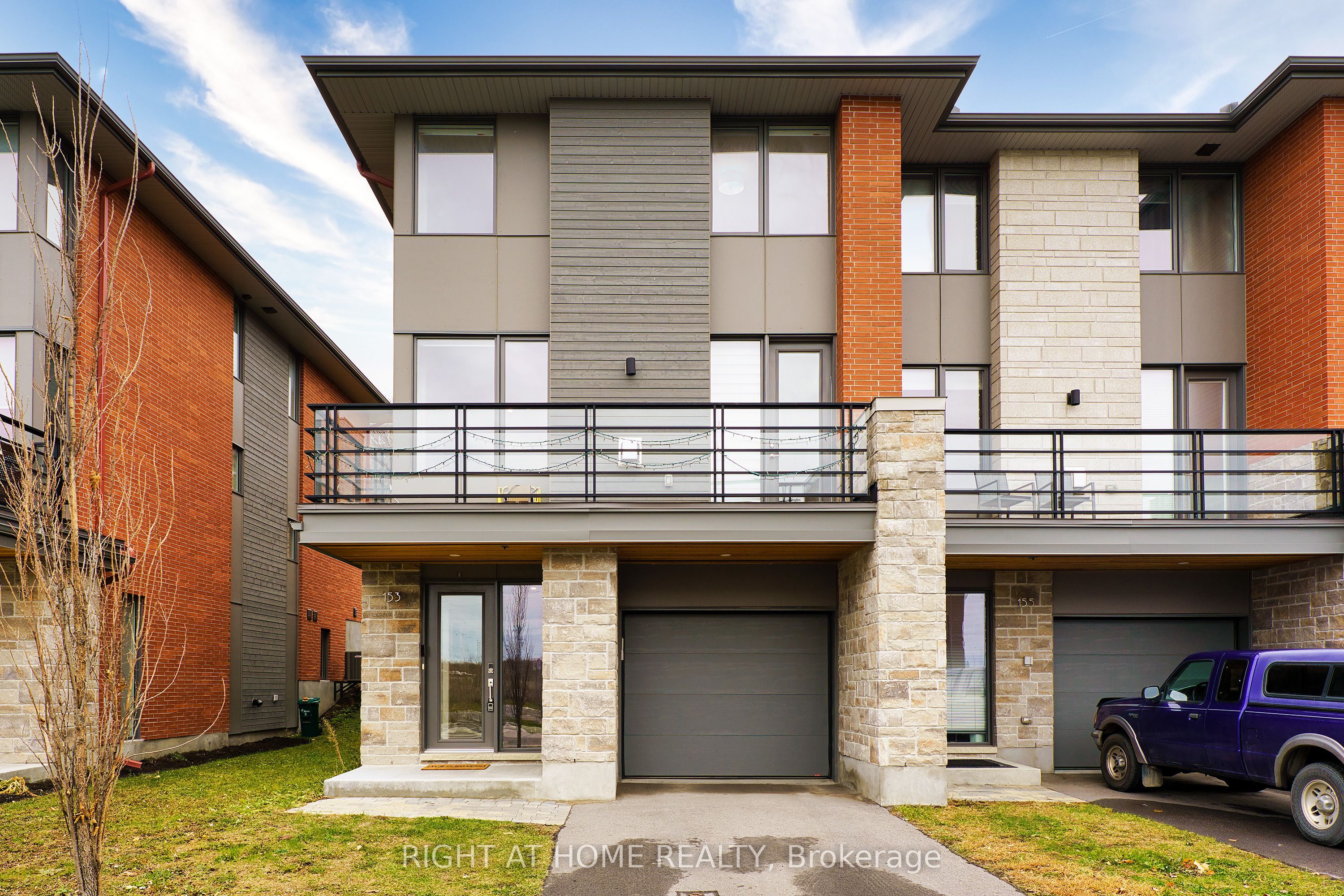 153 BOUNDSTONE Way Property Photo 1