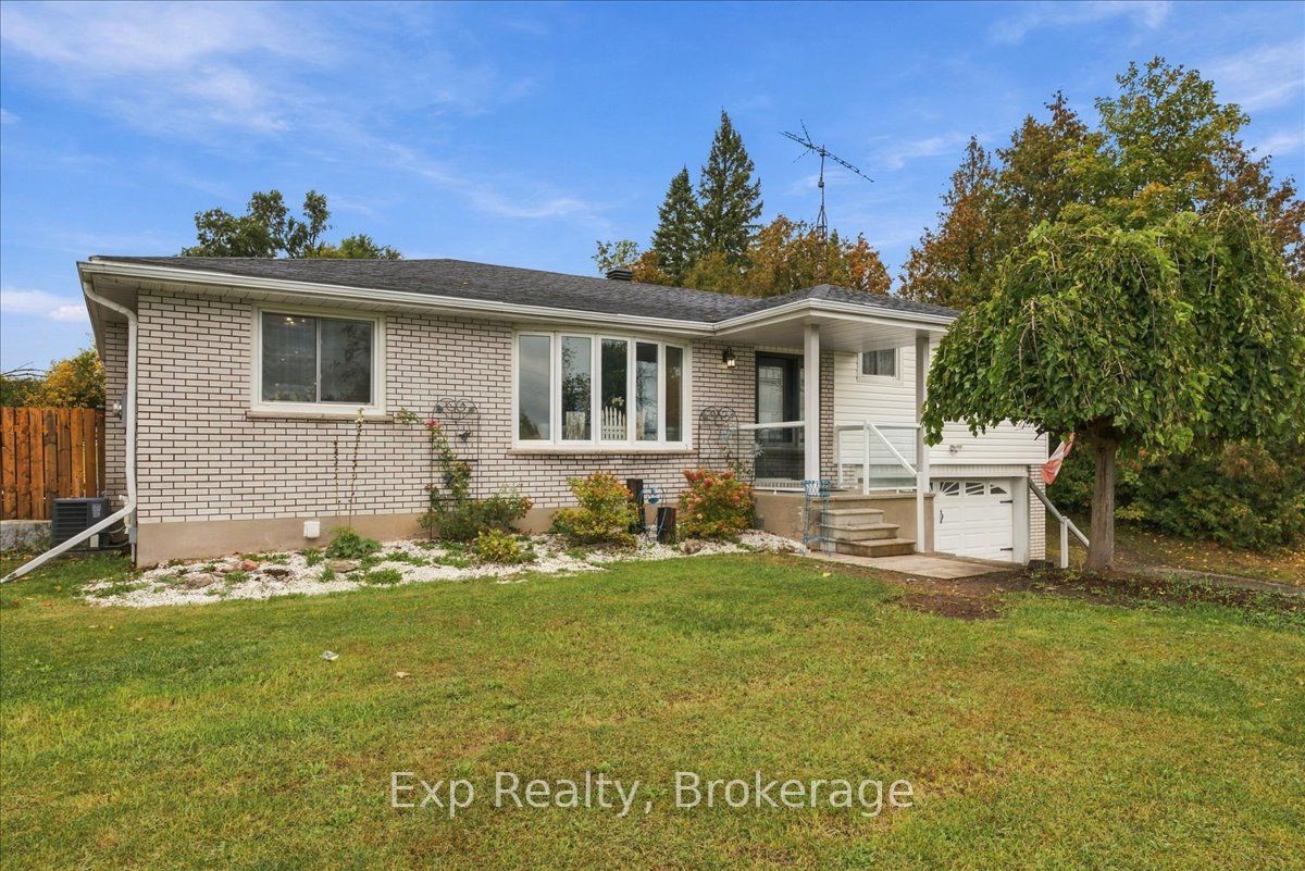 1576 Stewart Line Property Photo 3