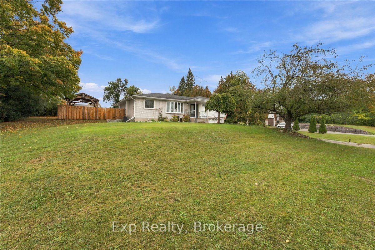 1576 Stewart Line Property Photo 4