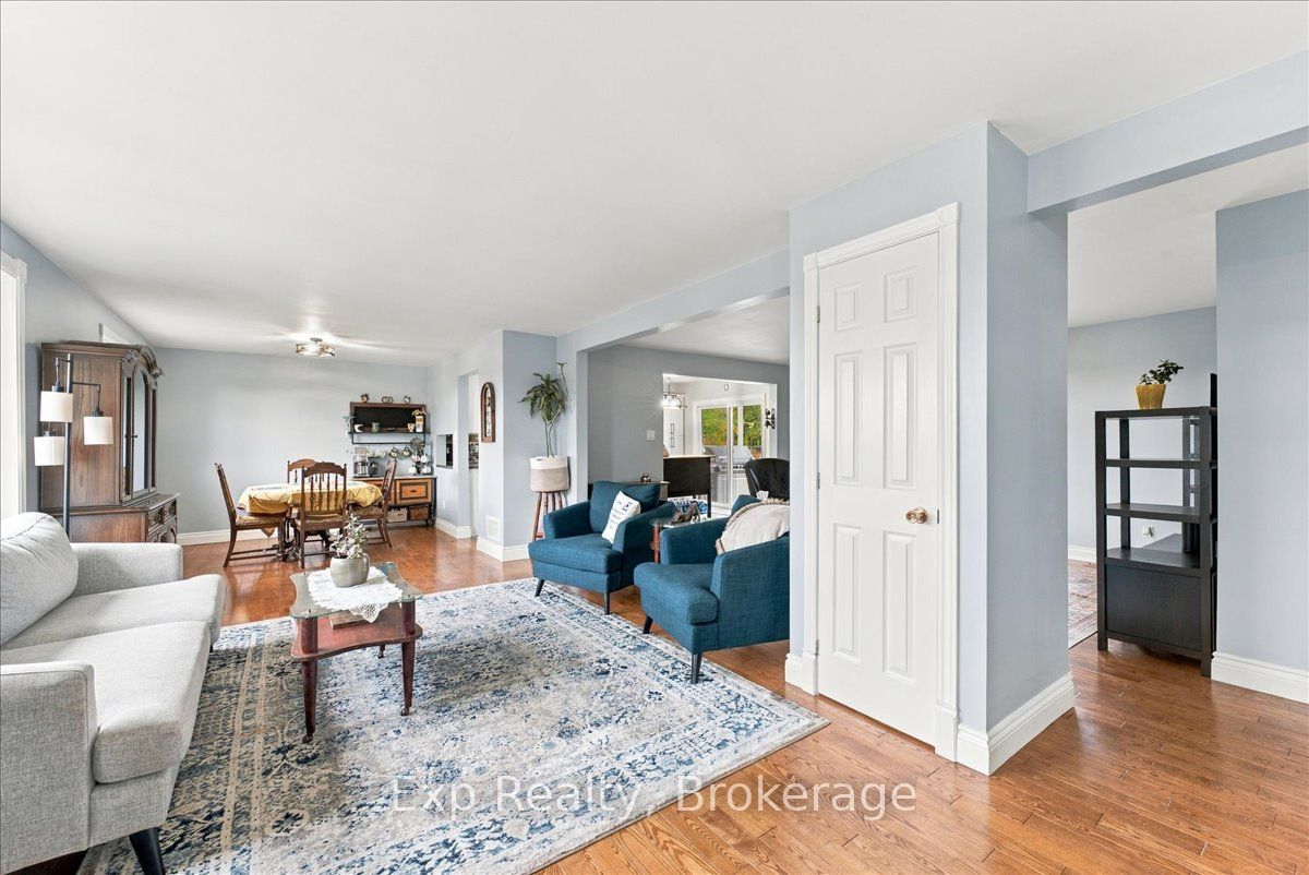 1576 Stewart Line Property Photo 6