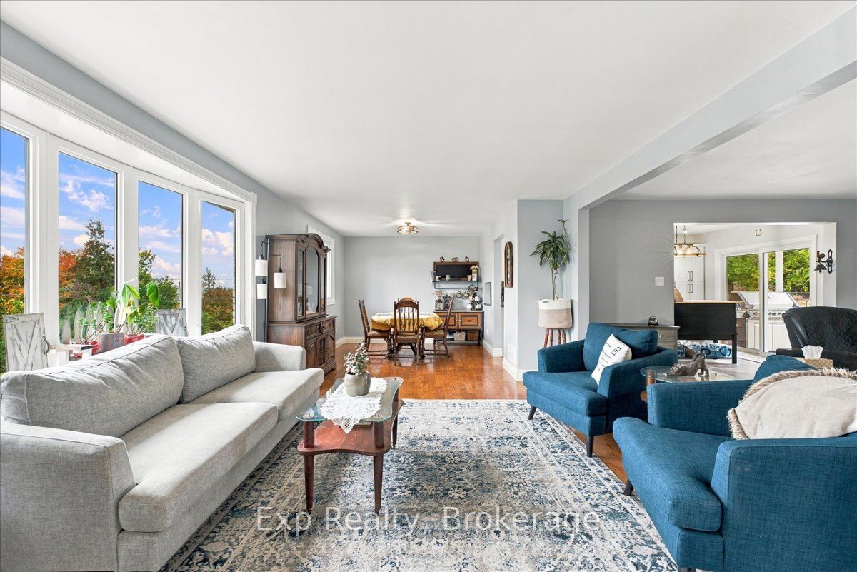 1576 Stewart Line Property Photo 7