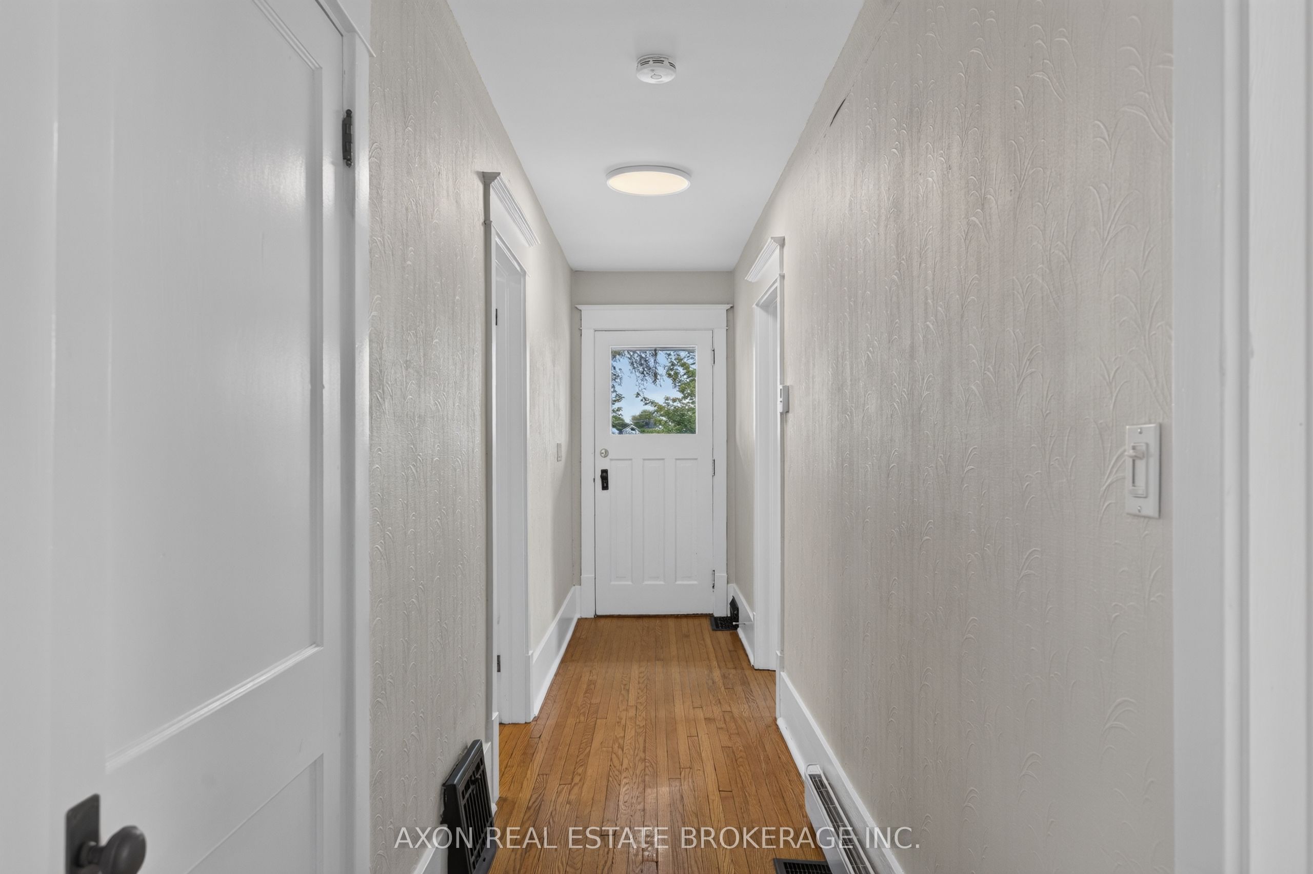 497 Alfred Street Property Photo 6