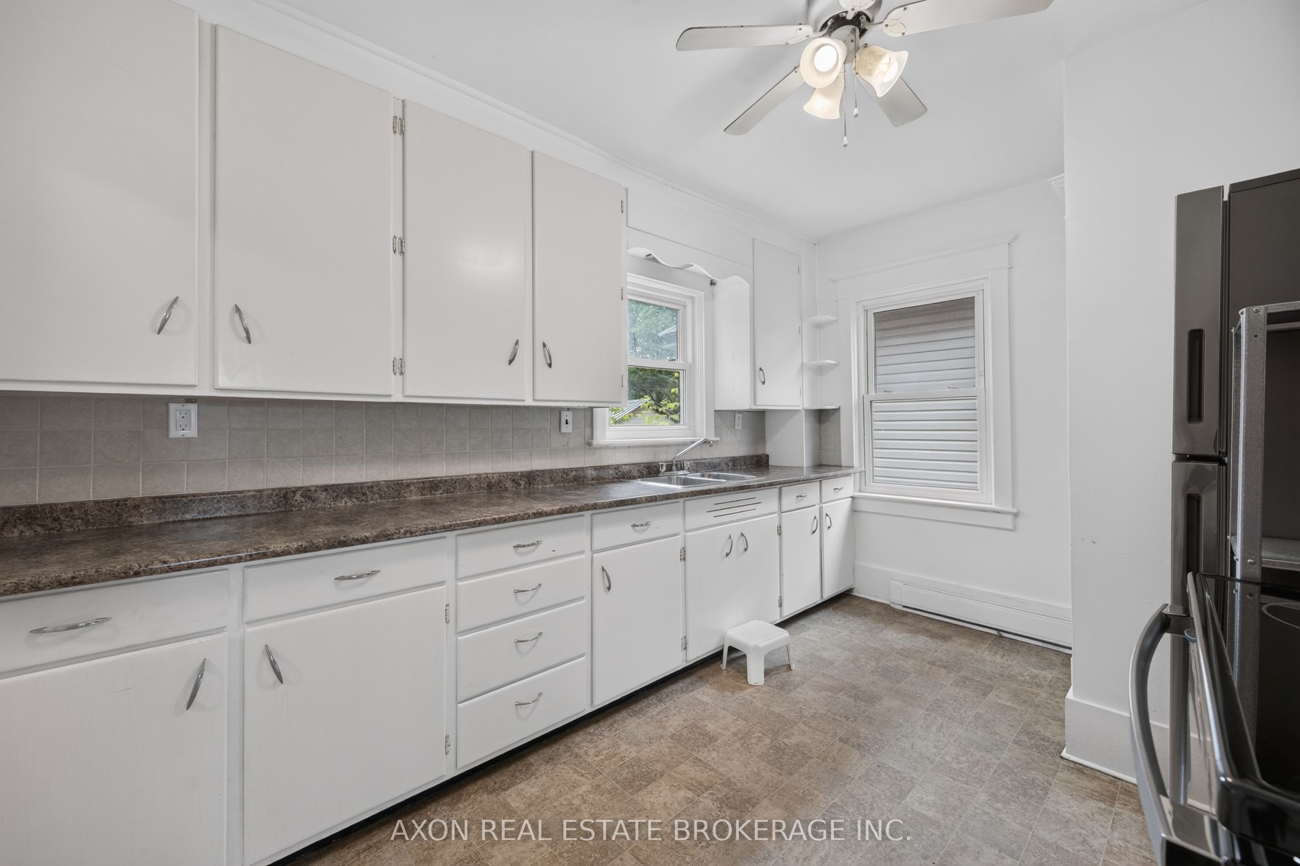497 Alfred Street Property Photo 14