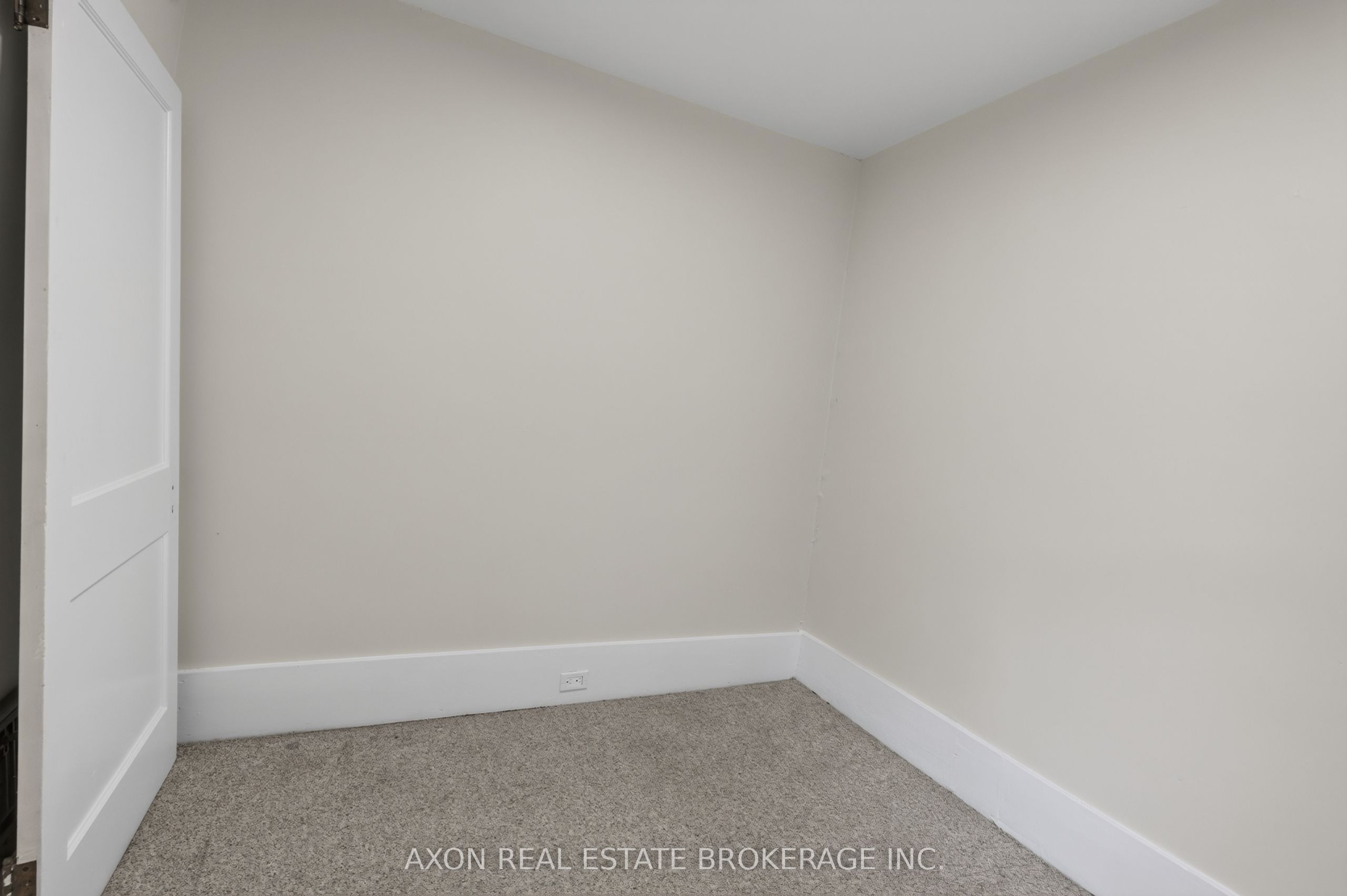 497 Alfred Street Property Photo 16