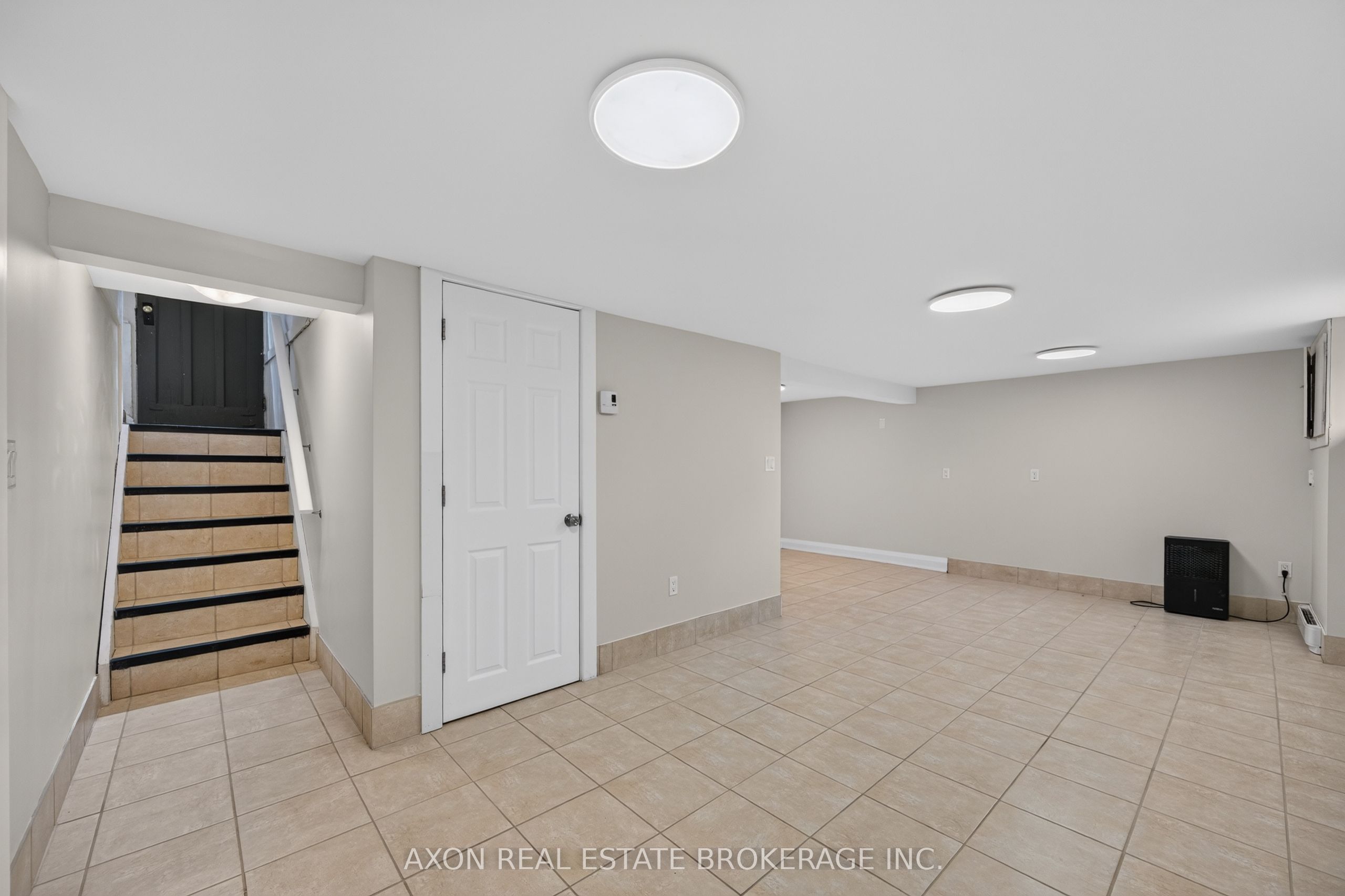 497 Alfred Street Property Photo 18