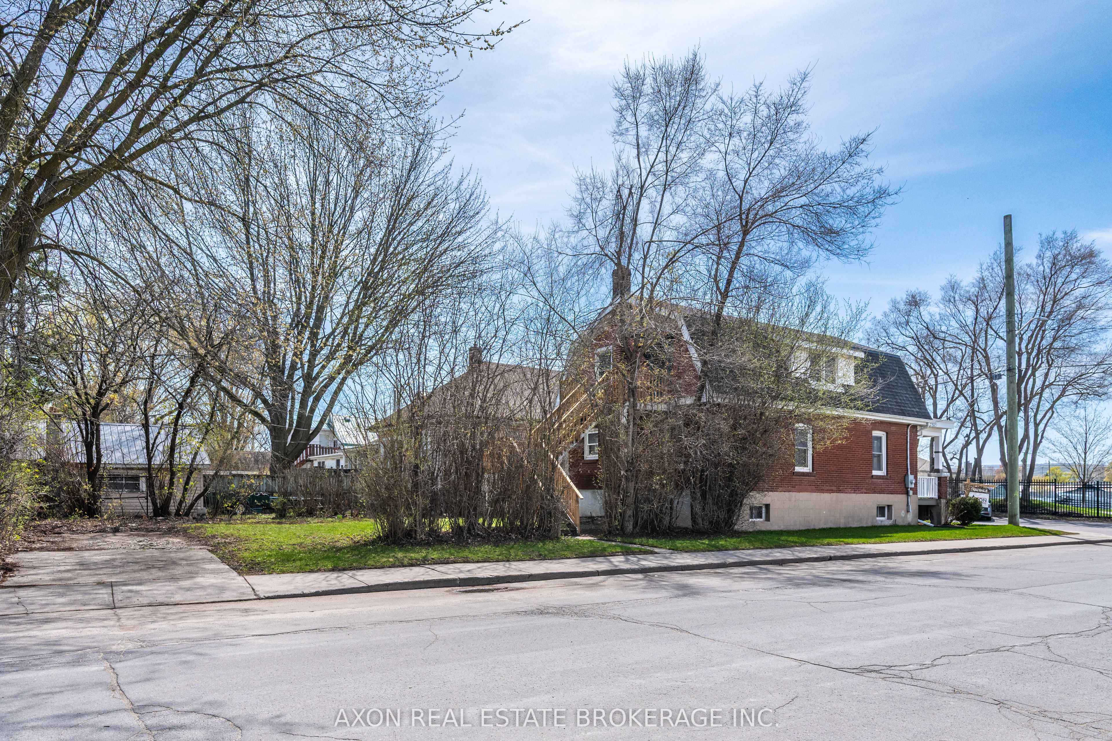 497 Alfred Street Property Photo 40