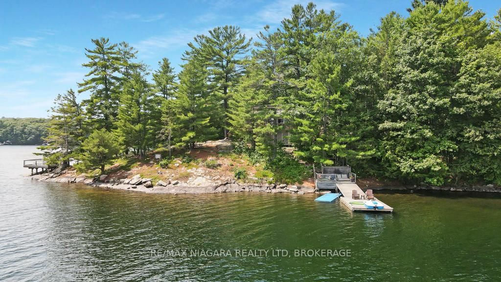 1009 Mercedes Drive N Property Photo 44