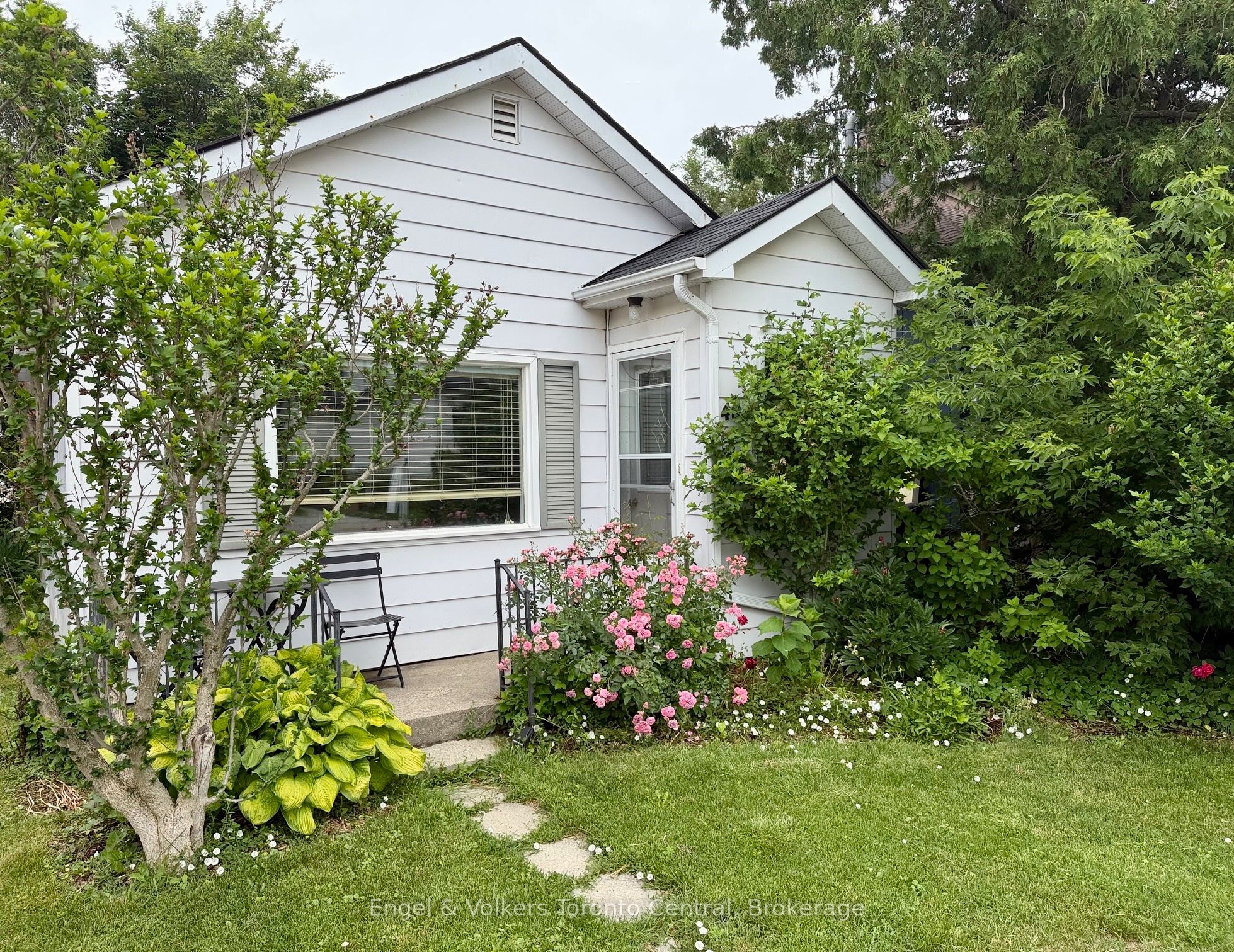 48 Berry Street Property Photo 2