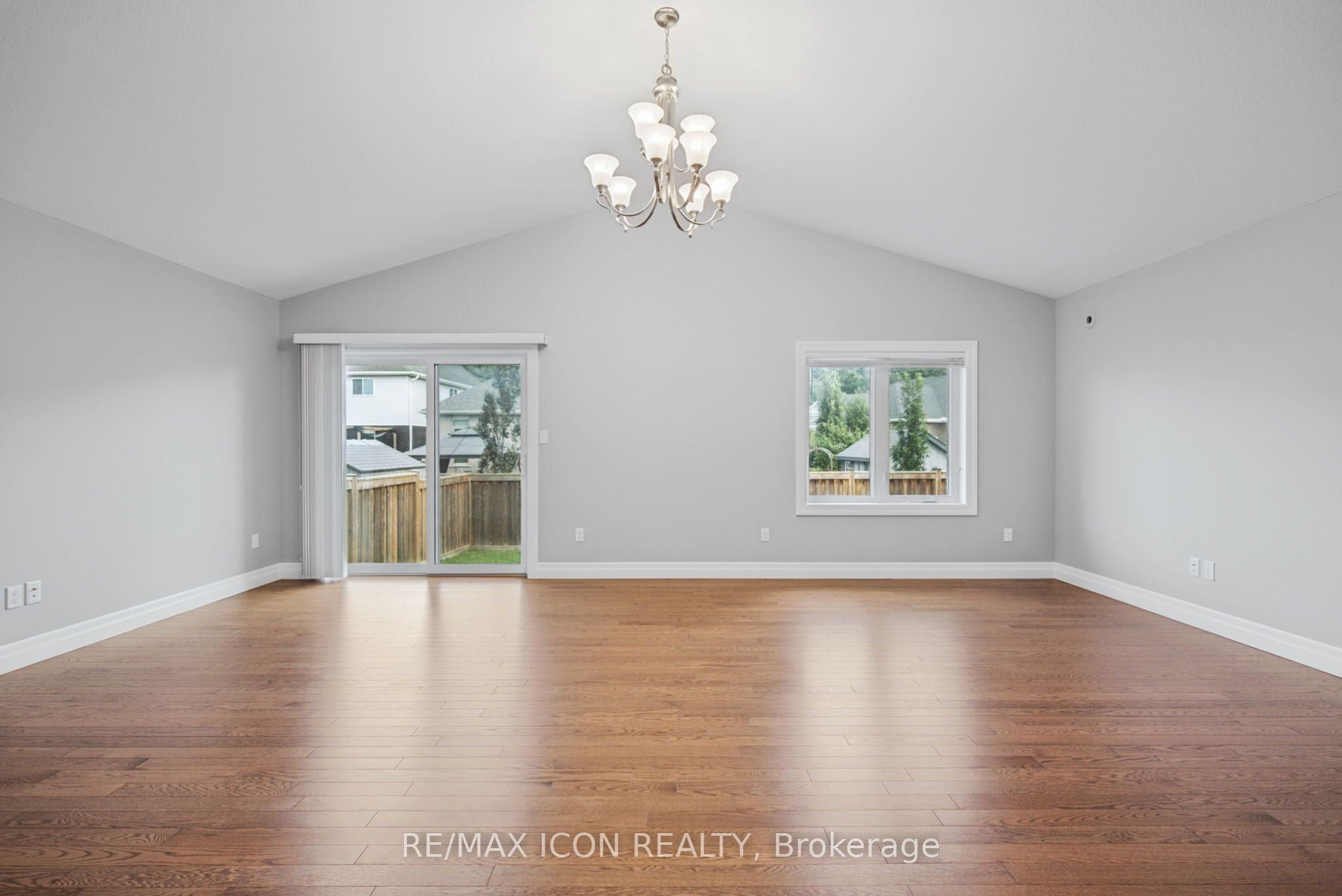 32 Foxtail Lane Property Photo 5