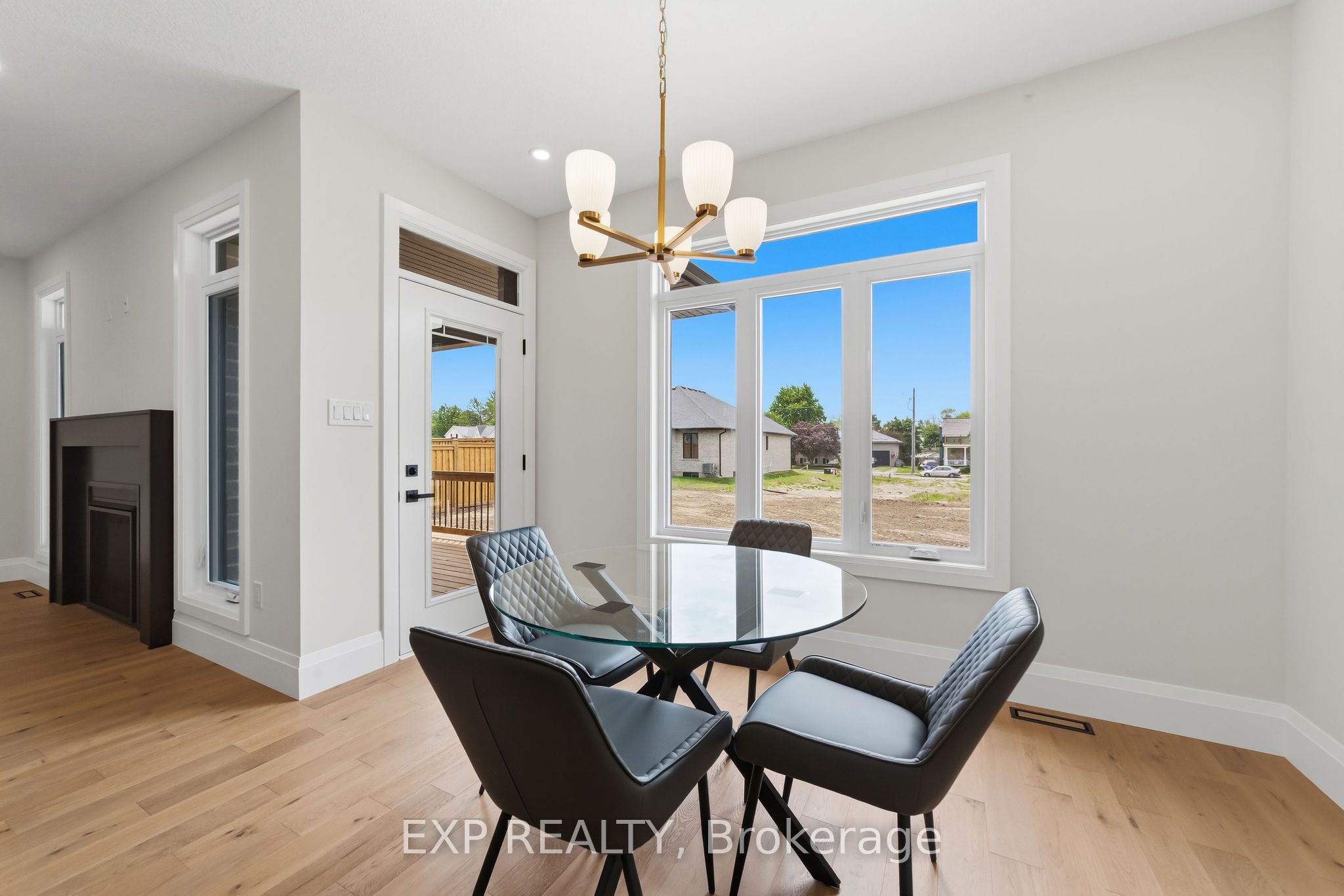404 Erie Street Property Photo 14