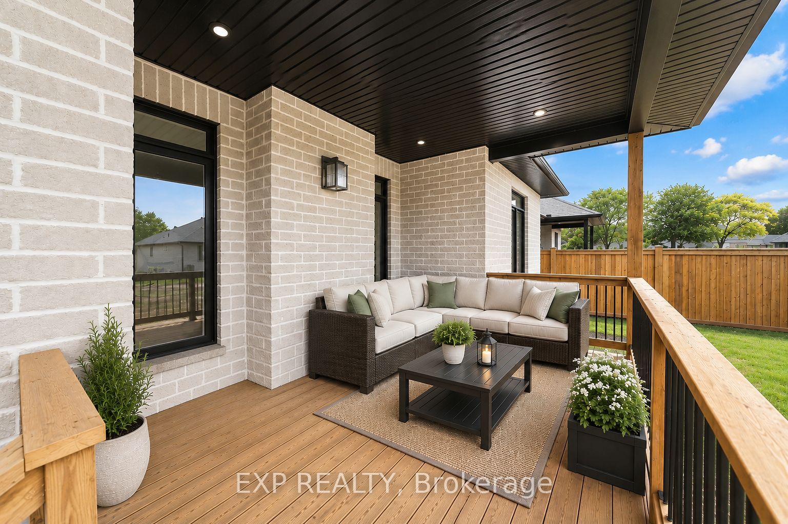 404 Erie Street Property Photo 17