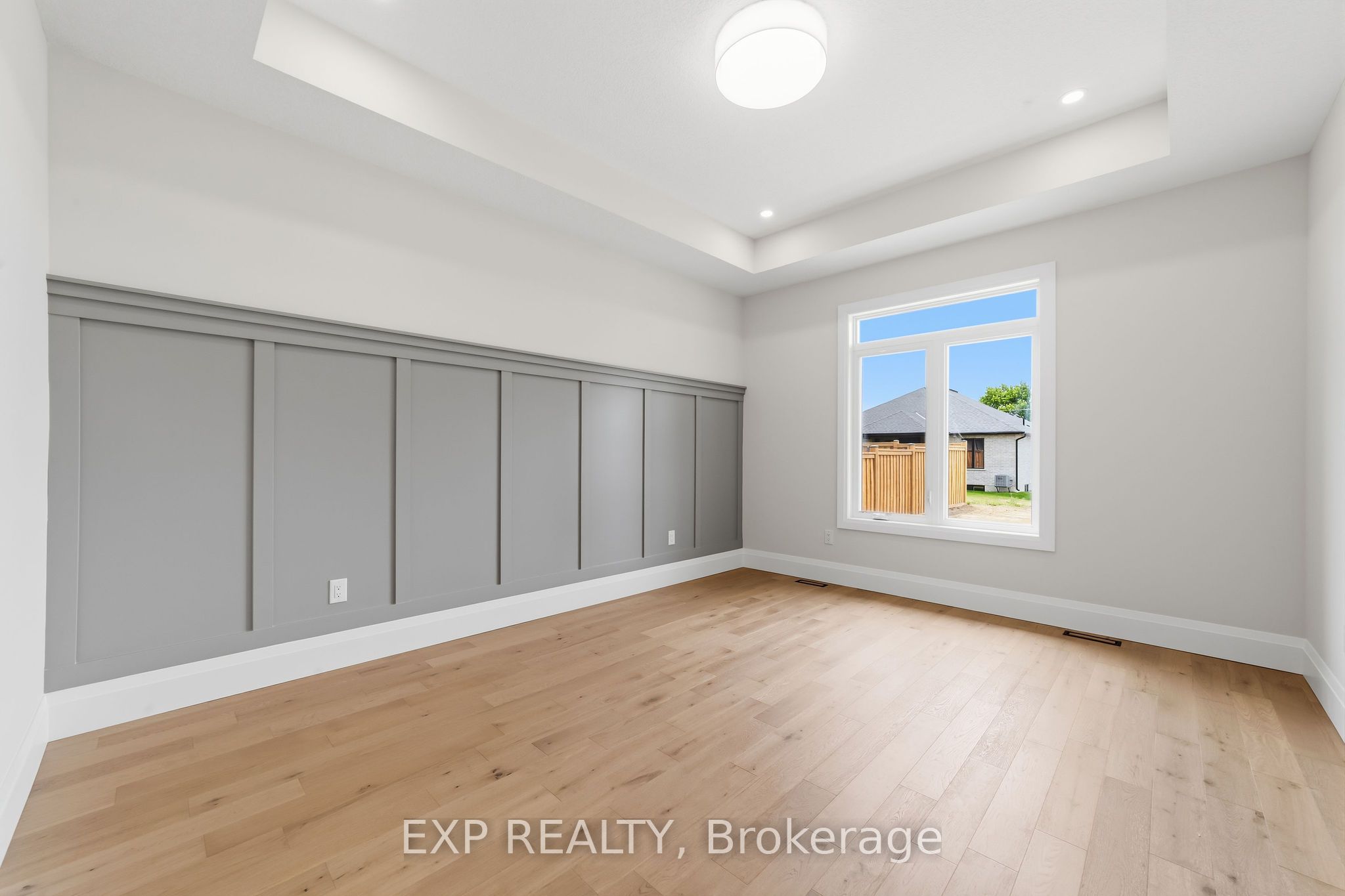 404 Erie Street Property Photo 25