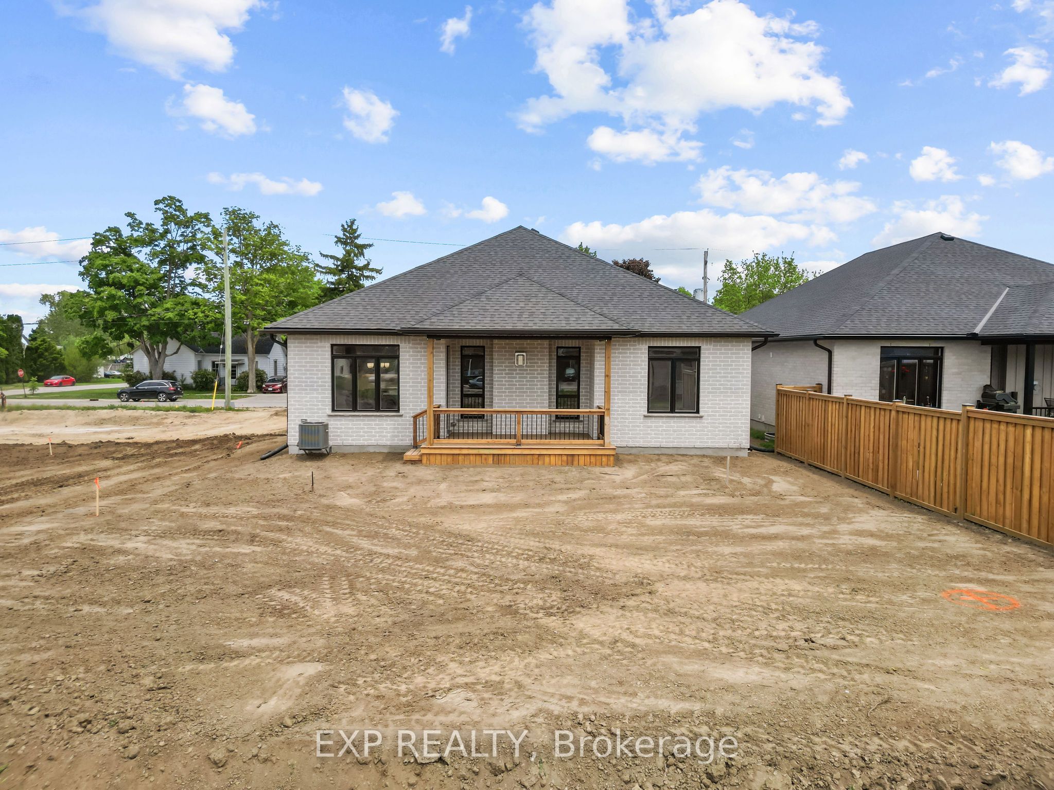 404 Erie Street Property Photo 36