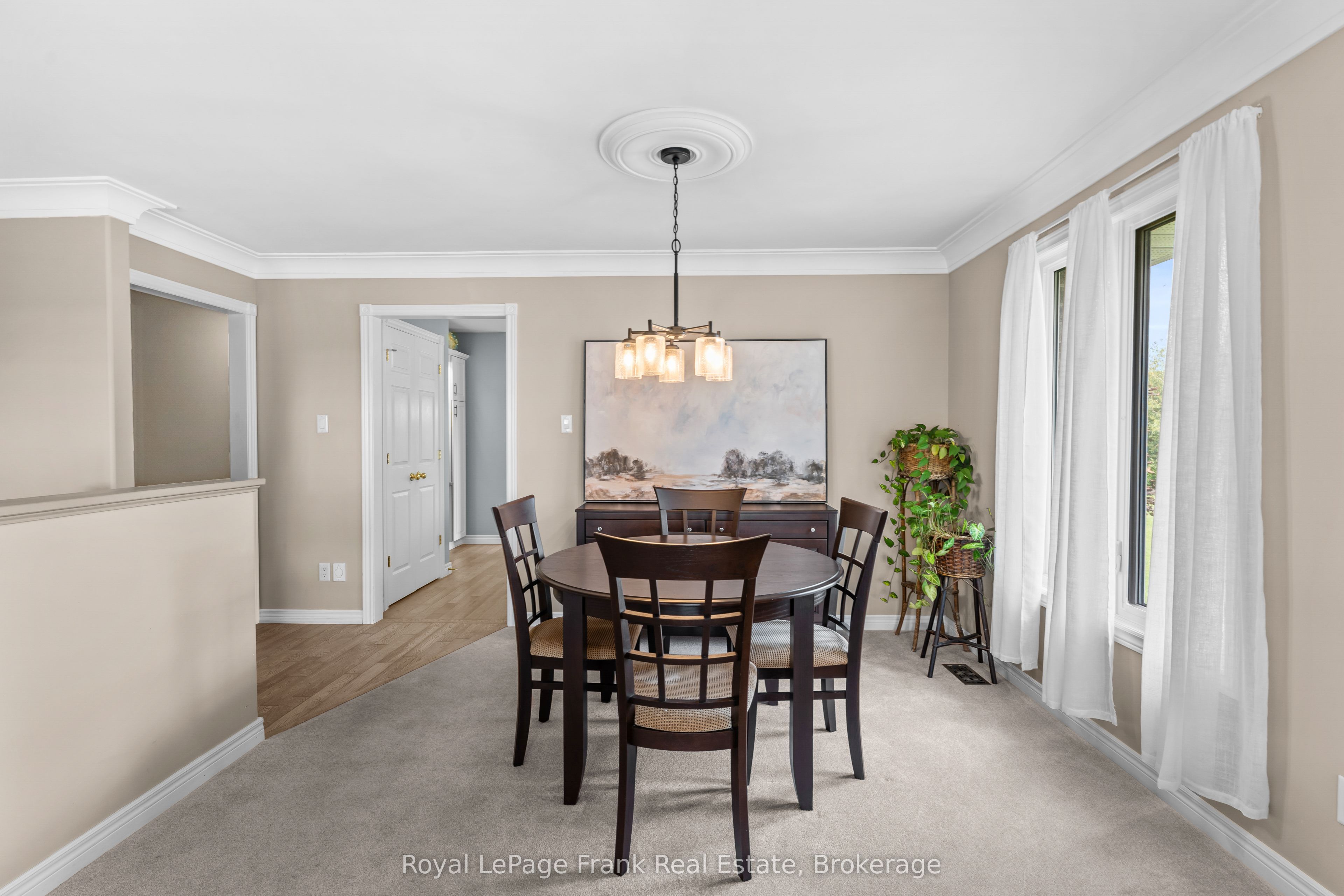 18 Matthews Court Property Photo 8