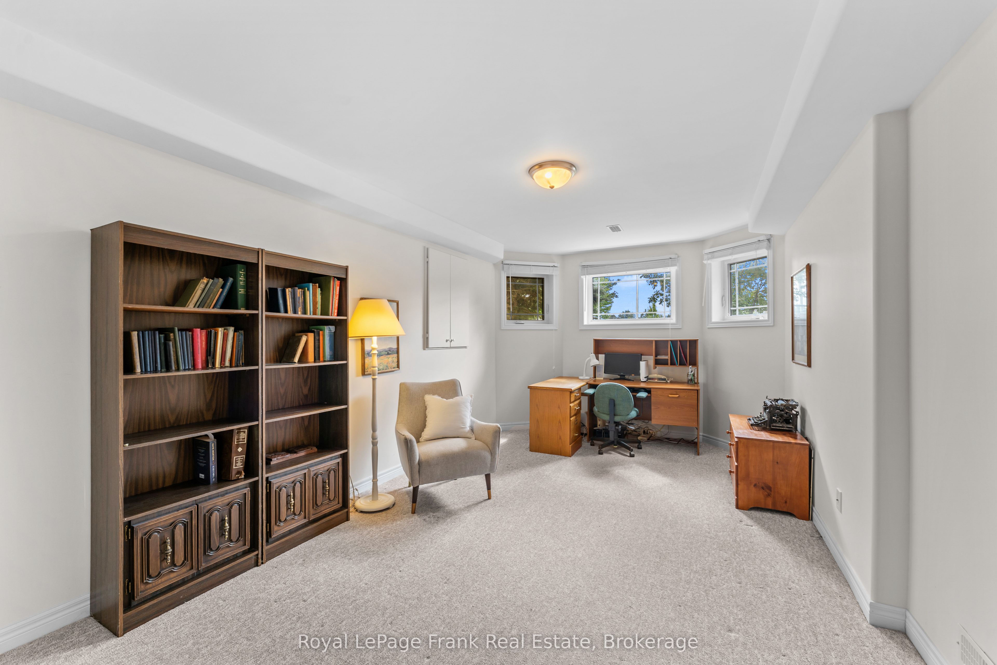 18 Matthews Court Property Photo 28