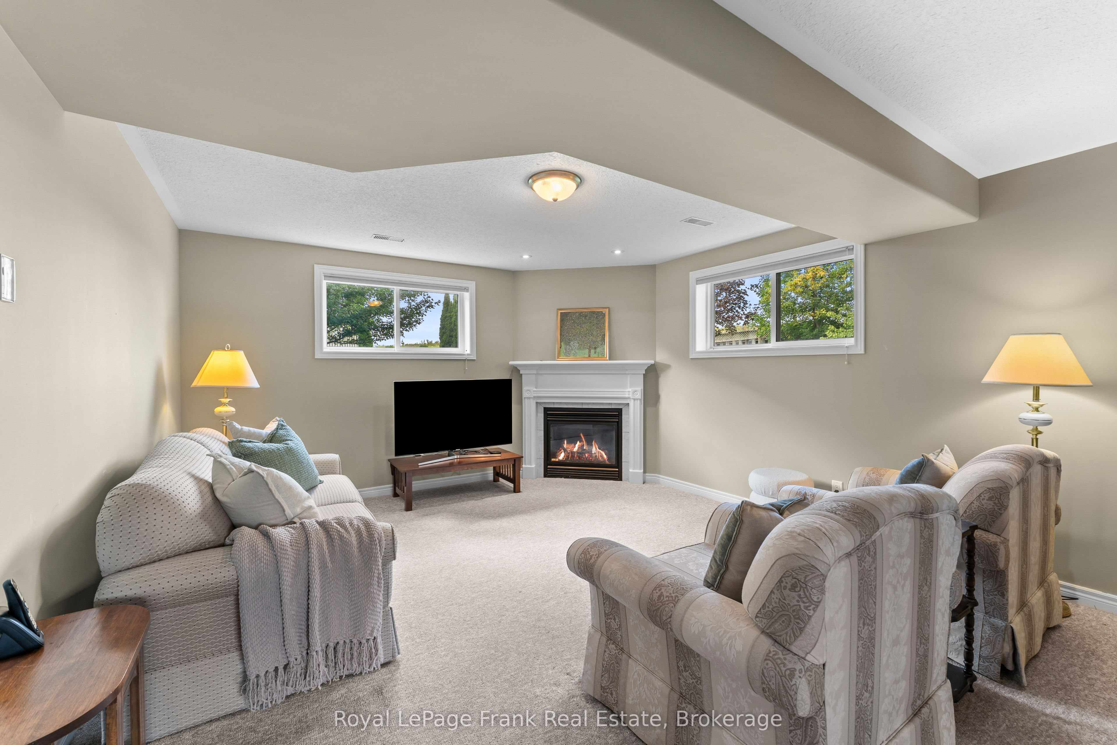 18 Matthews Court Property Photo 35