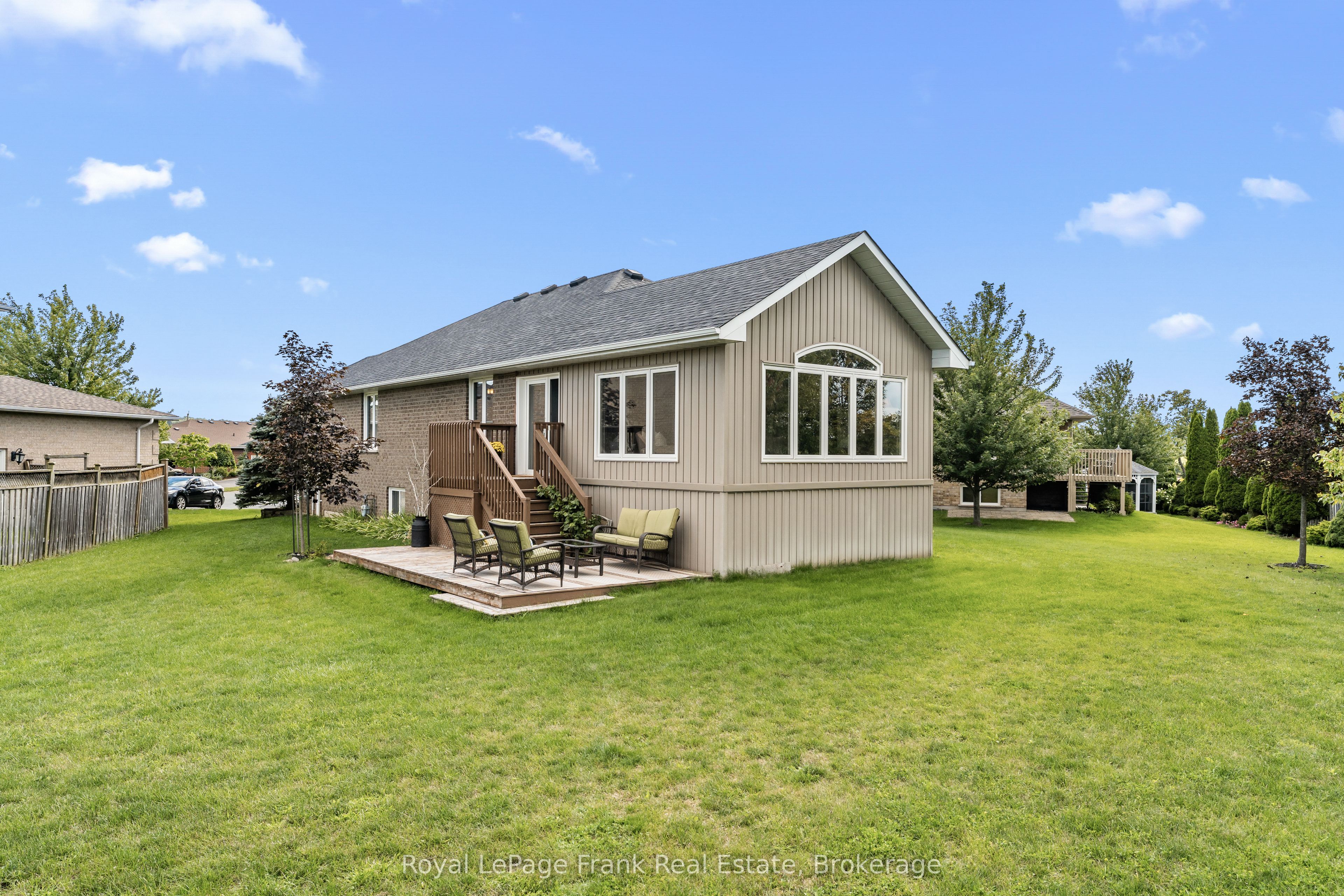 18 Matthews Court Property Photo 37