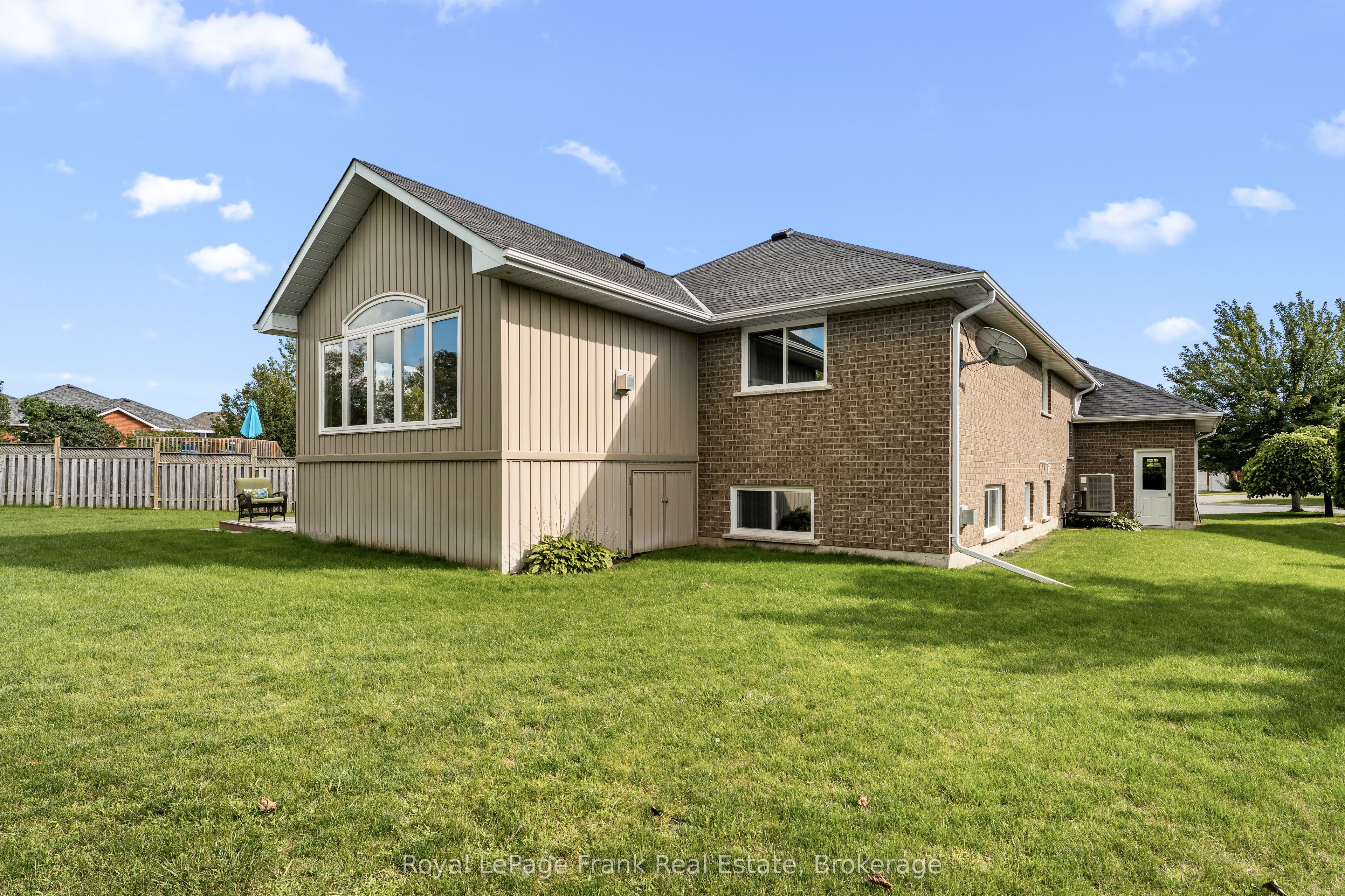 18 Matthews Court Property Photo 42
