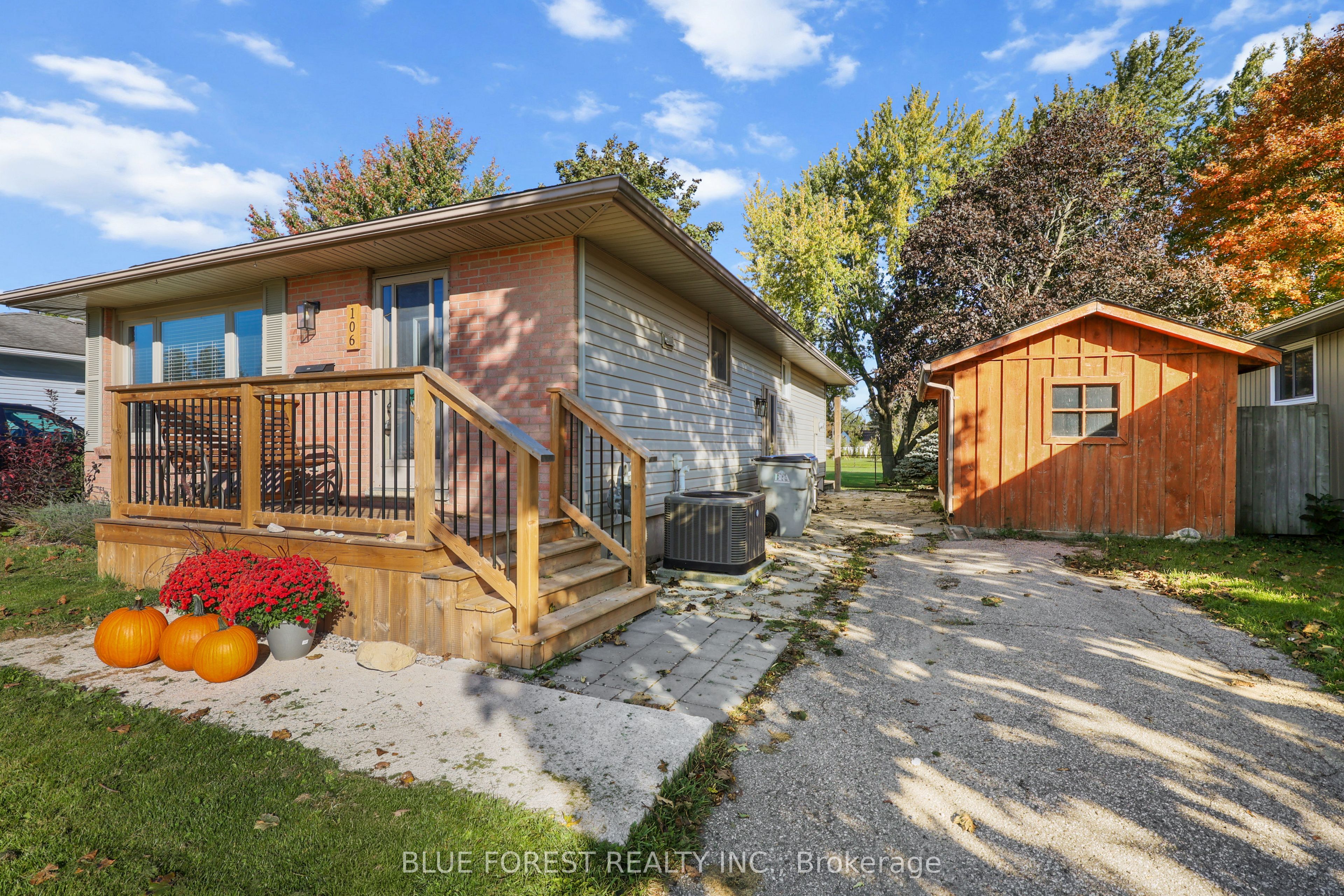 106 Harold Ct Court Property Photo 3