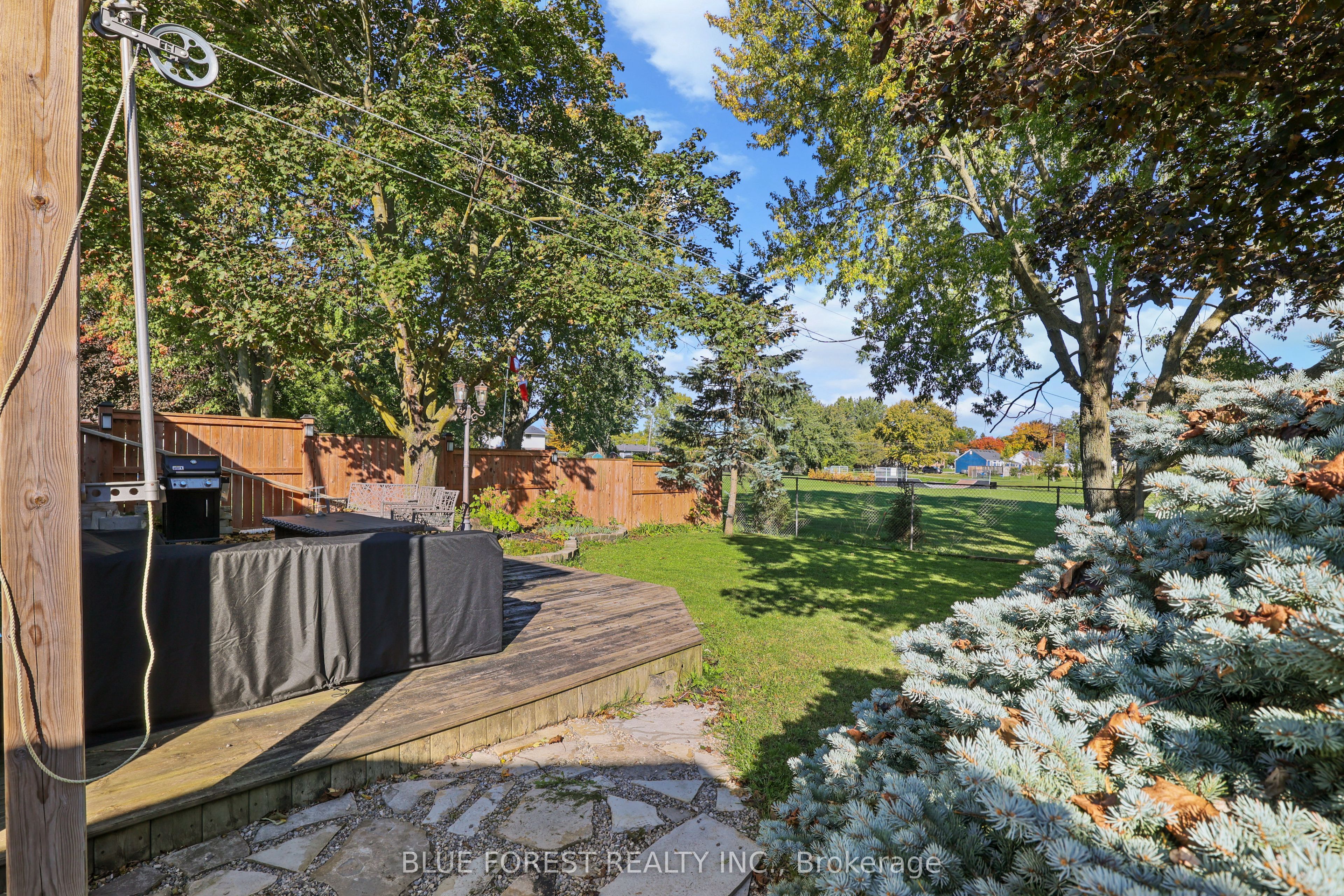 106 Harold Ct Court Property Photo 37