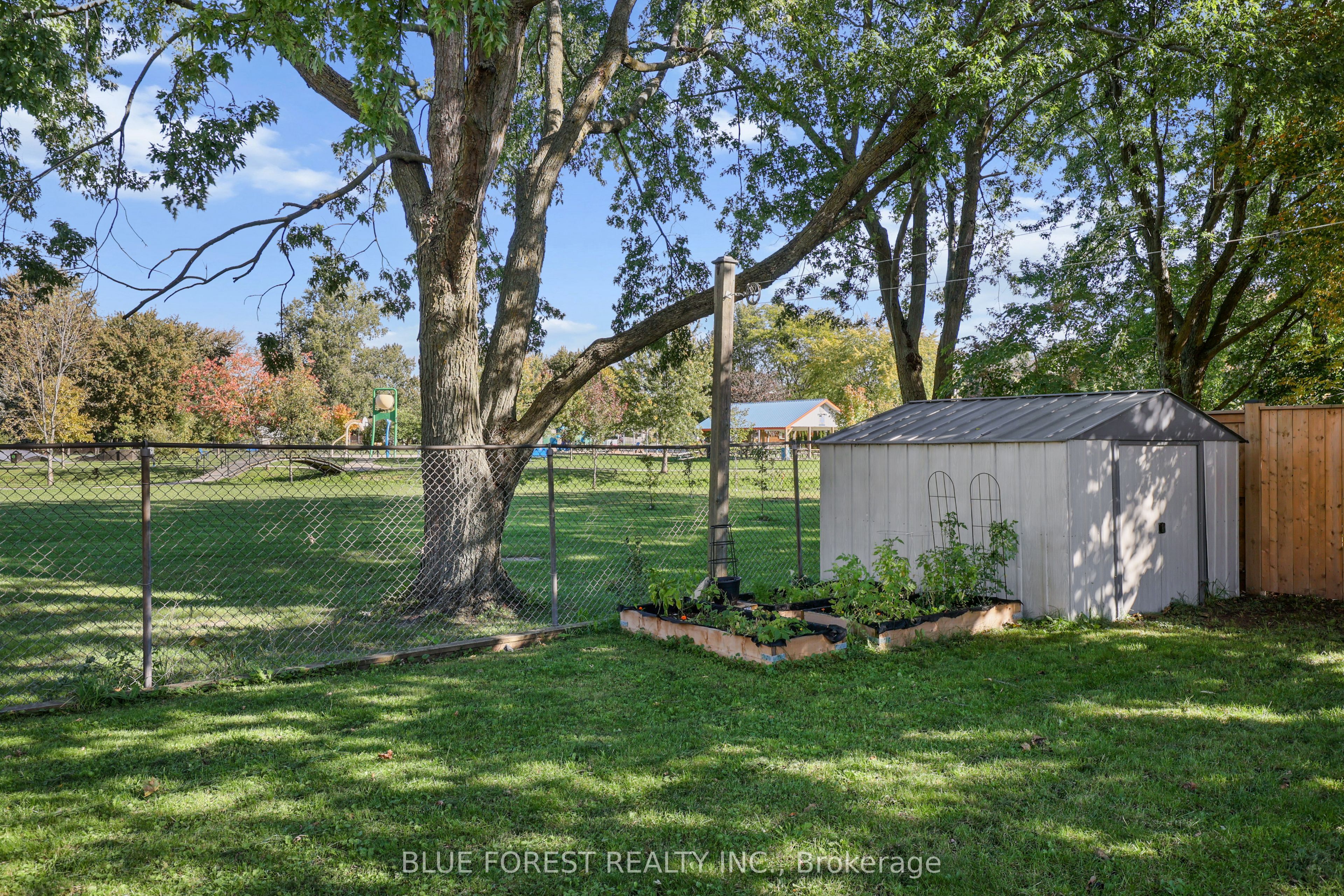 106 Harold Ct Court Property Photo 40