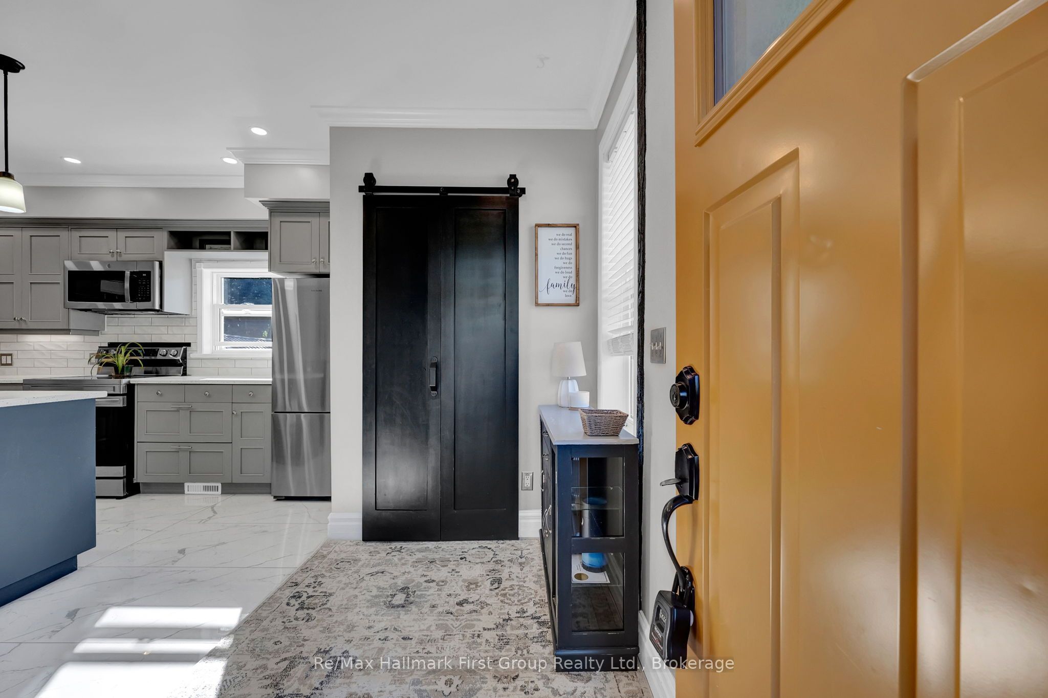 5 Elgin Street N Property Photo 2