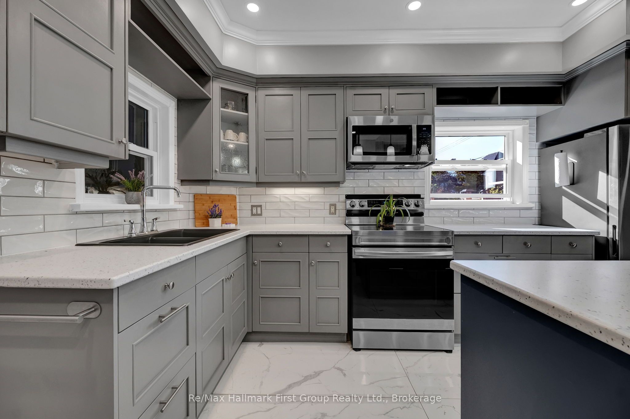 5 Elgin Street N Property Photo 6