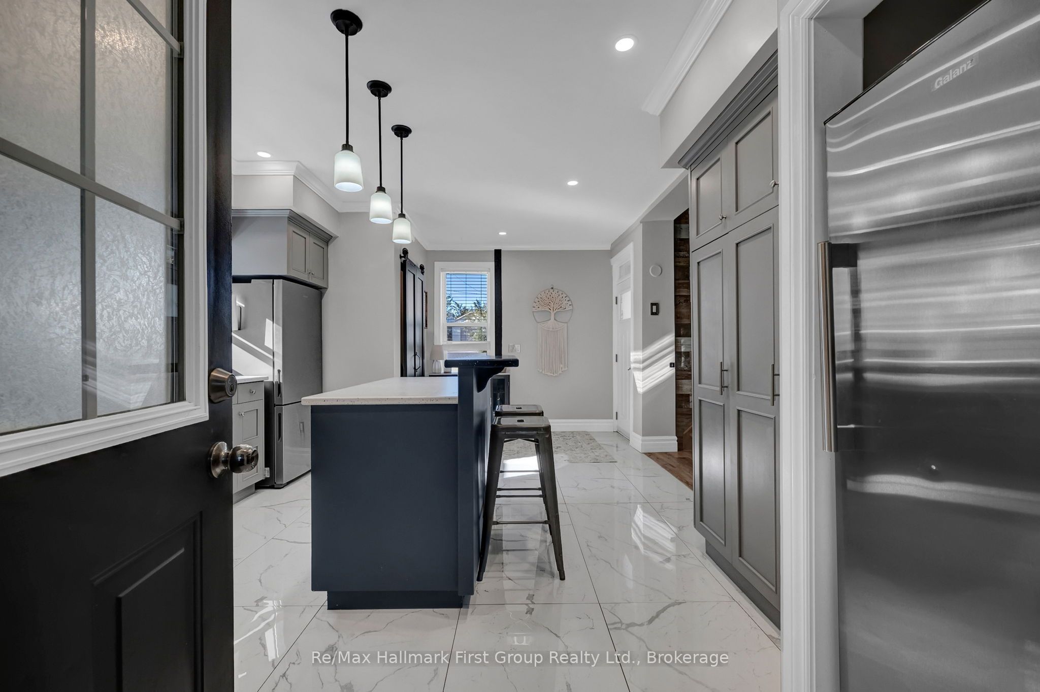 5 Elgin Street N Property Photo 7