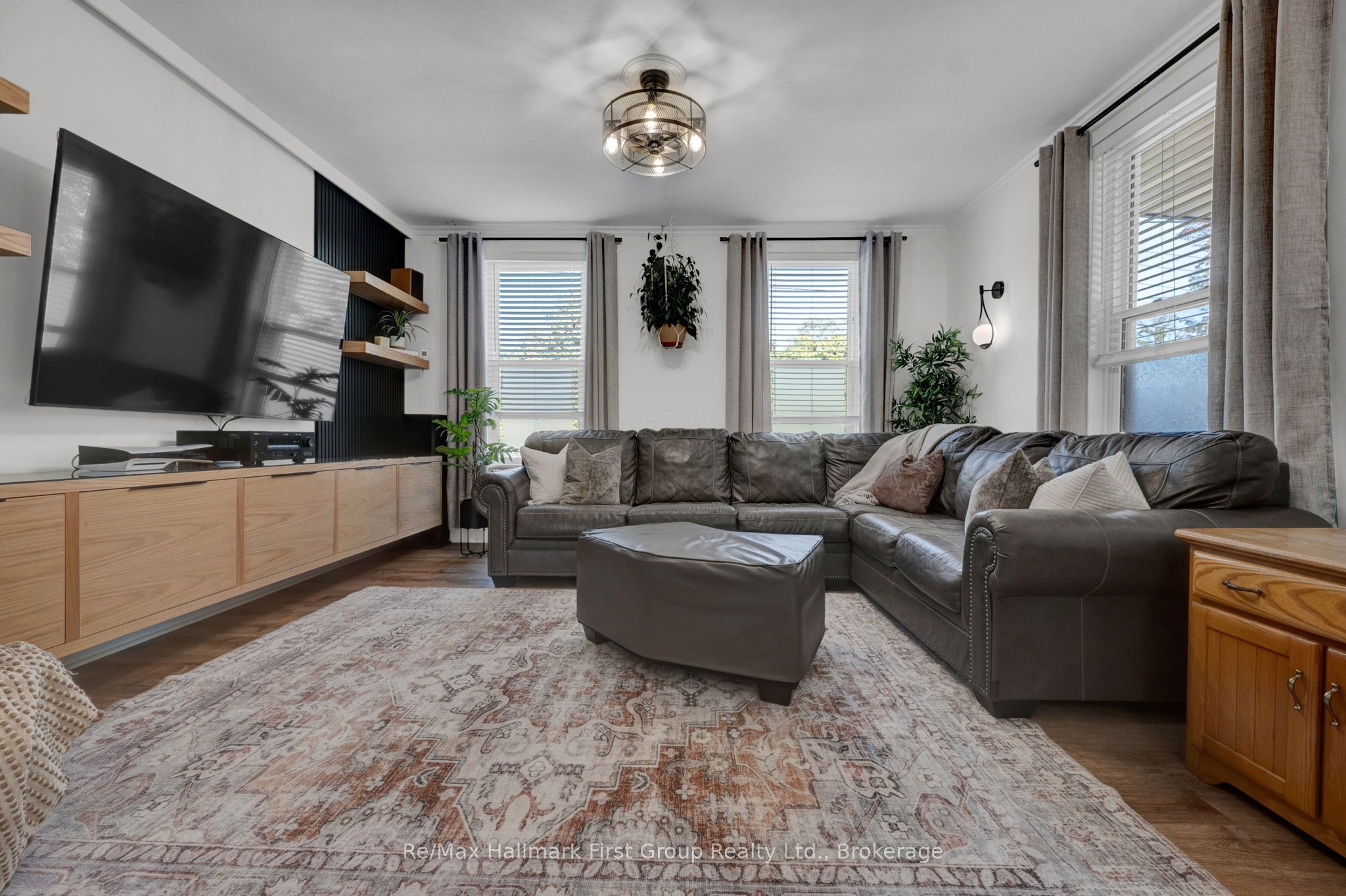 5 Elgin Street N Property Photo 13