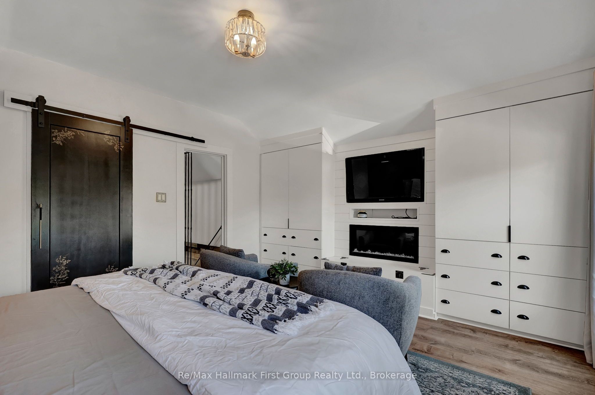 5 Elgin Street N Property Photo 19