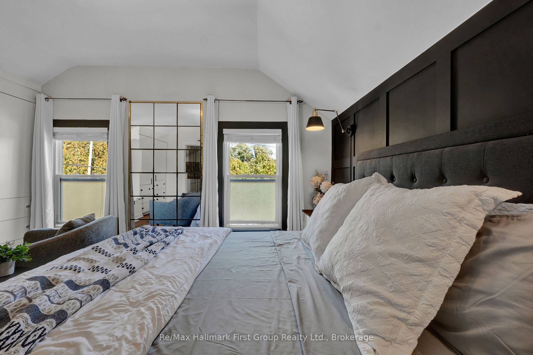 5 Elgin Street N Property Photo 20