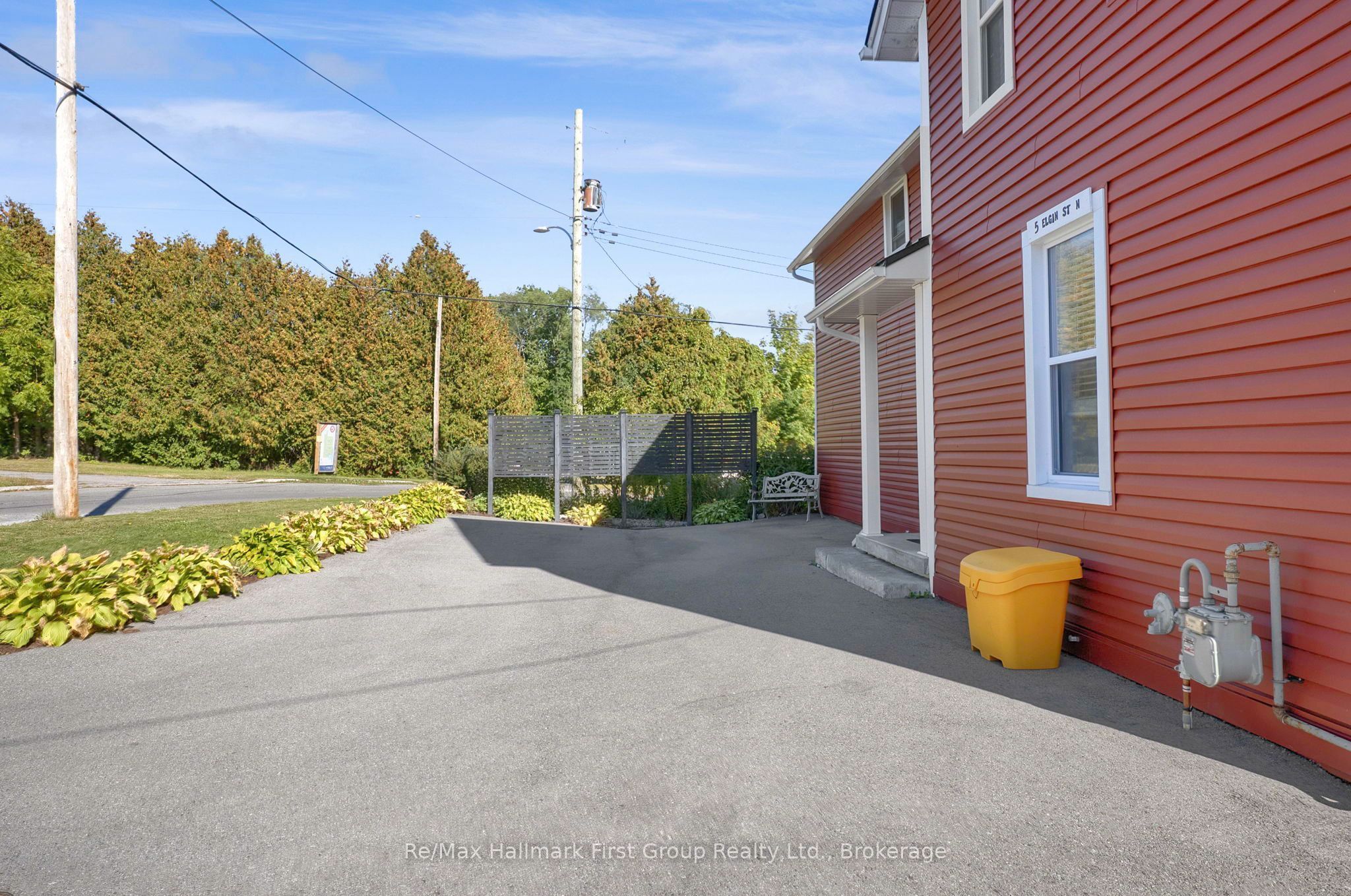 5 Elgin Street N Property Photo 32