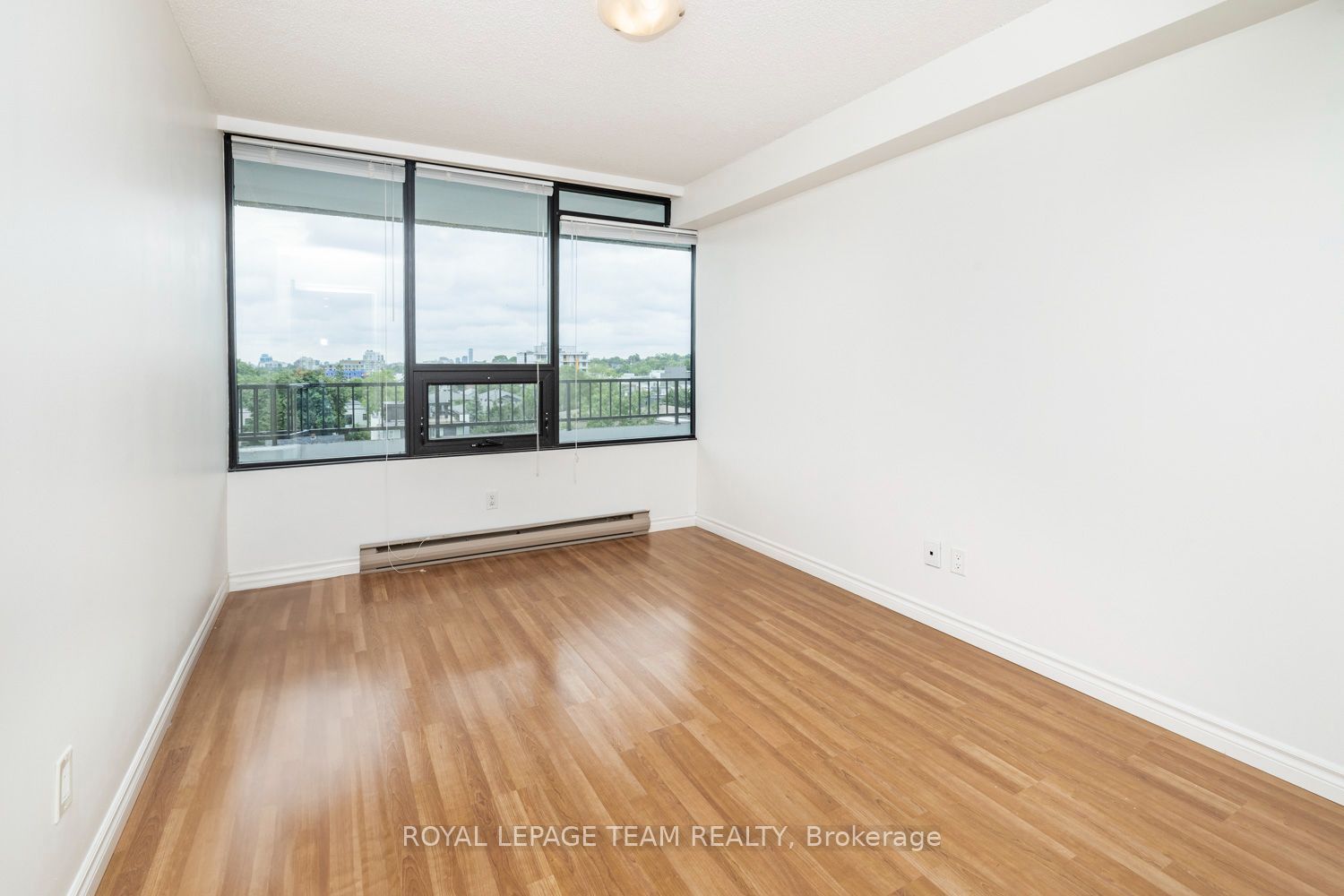 370 Dominion Avenue 705 Property Photo 21